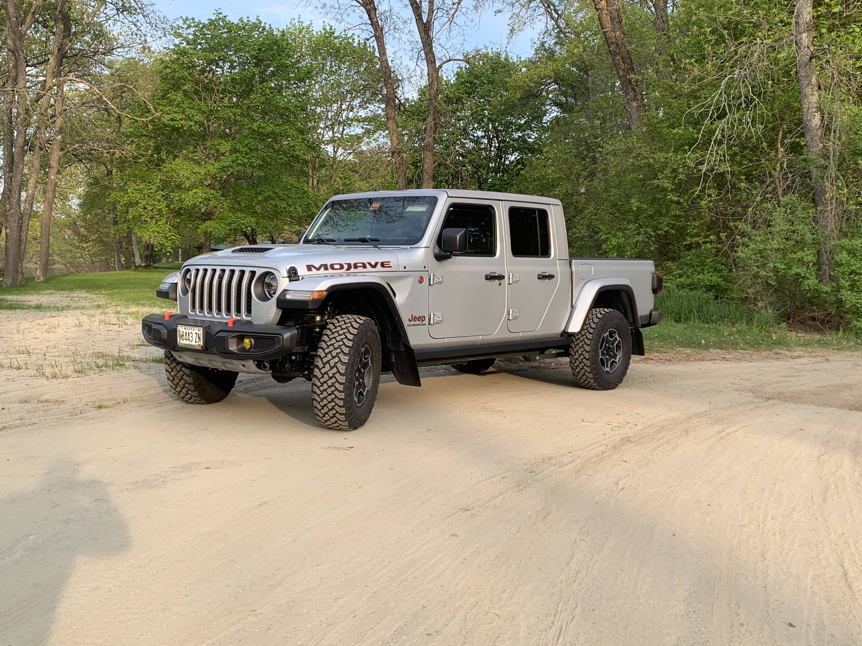 Jeep Gladiator SILVER ZYNITH Gladiator JT Club IMG_0884