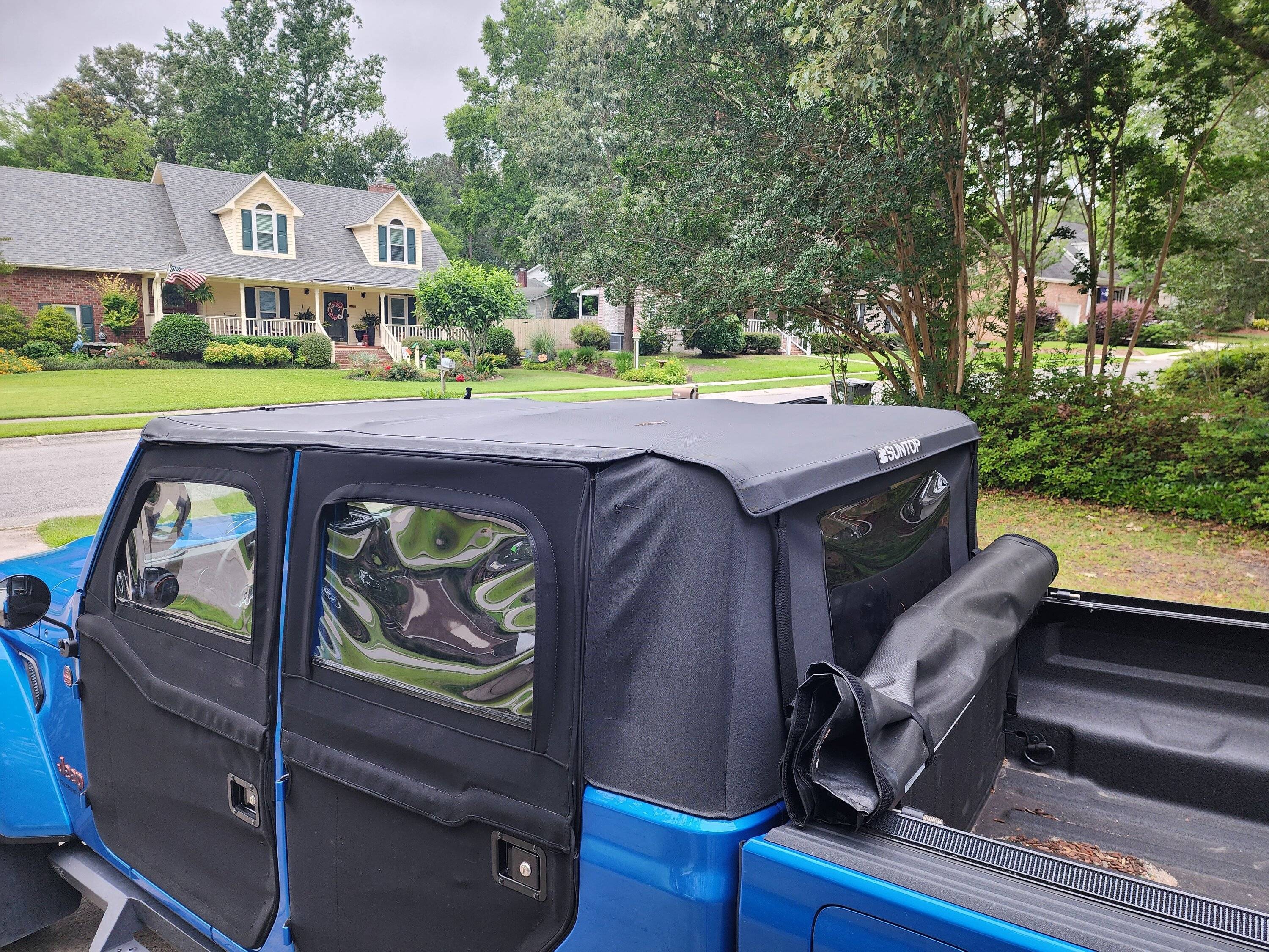 Jeep Gladiator Suntop Soft Top - $400 20230518_152243