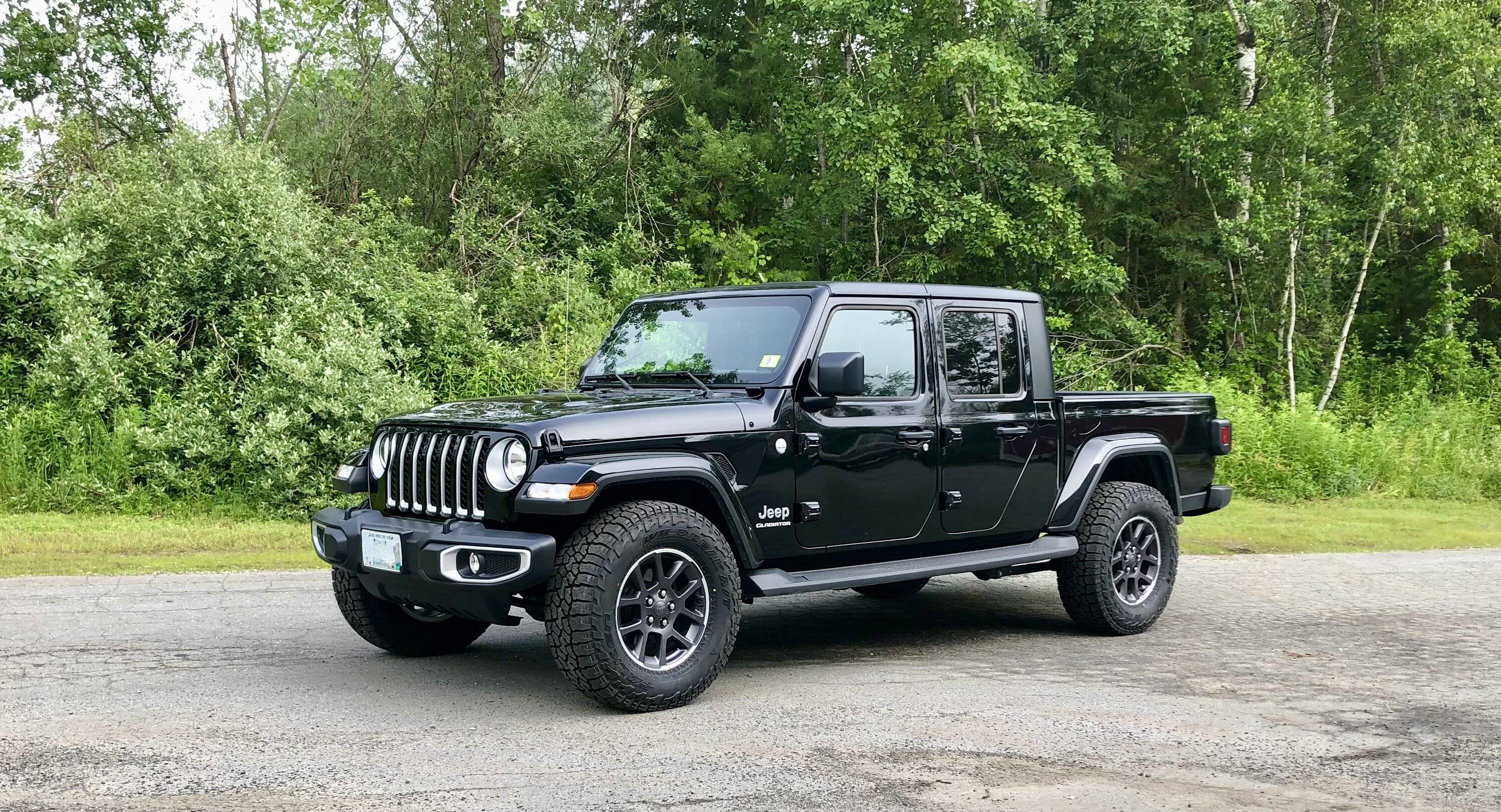 Jeep Gladiator 33" tire option for 18" Overland wheel IMG_1351