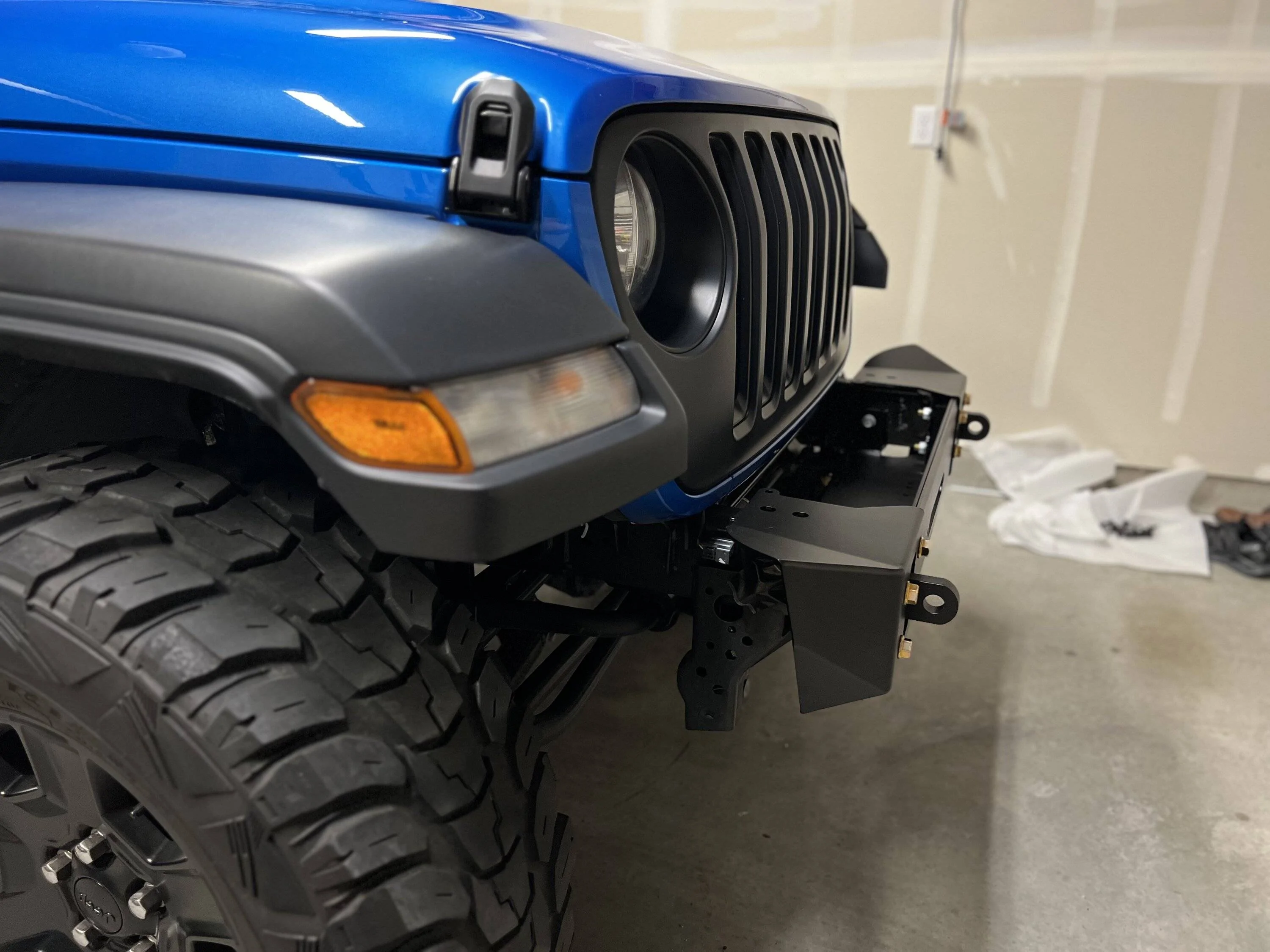 Jeep Gladiator Metalcloak front stubby bumper installed IMG_4353