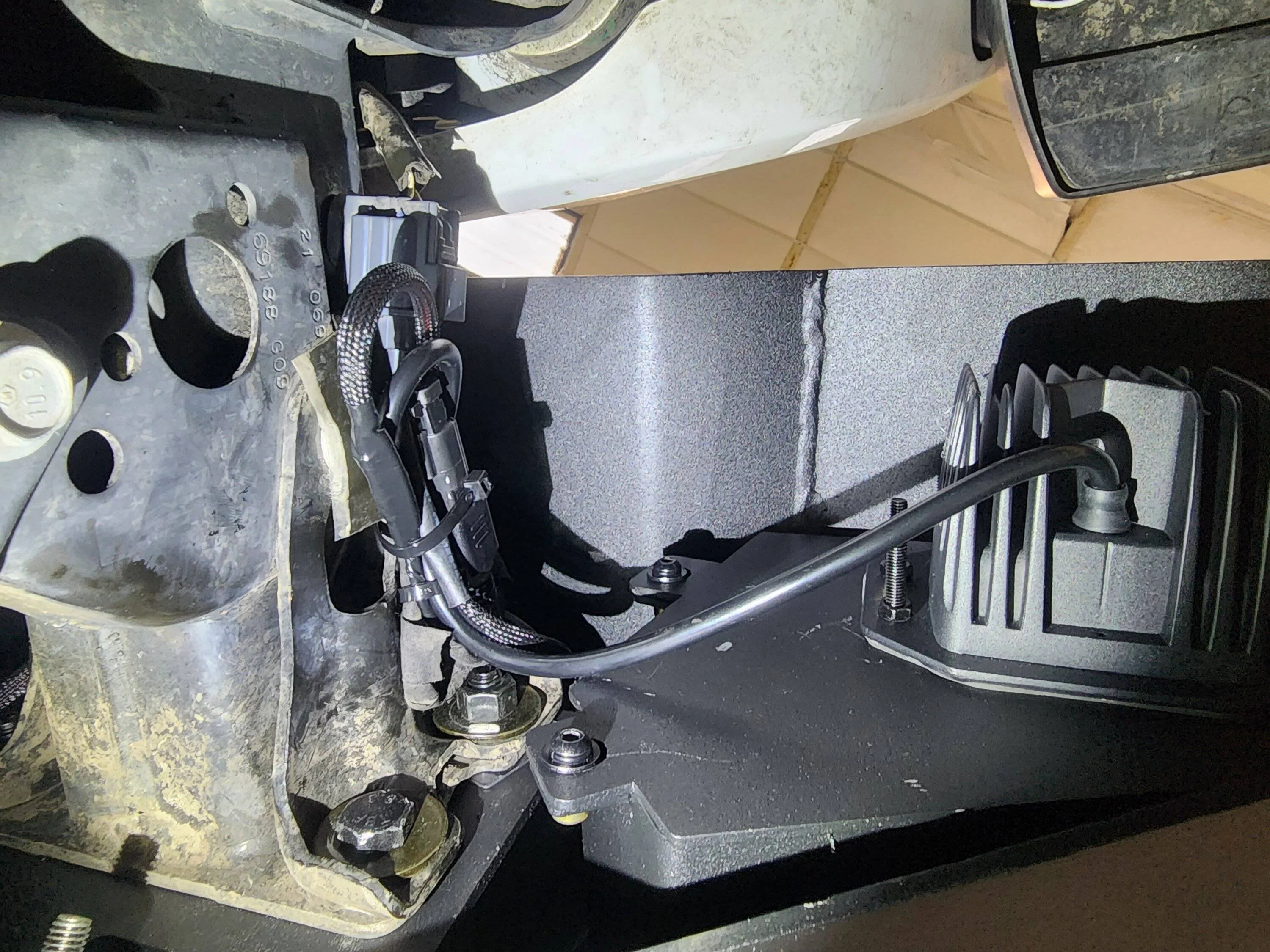 Jeep Gladiator Aftermarke LED foglights wiring to factory harness. 20230622_191147
