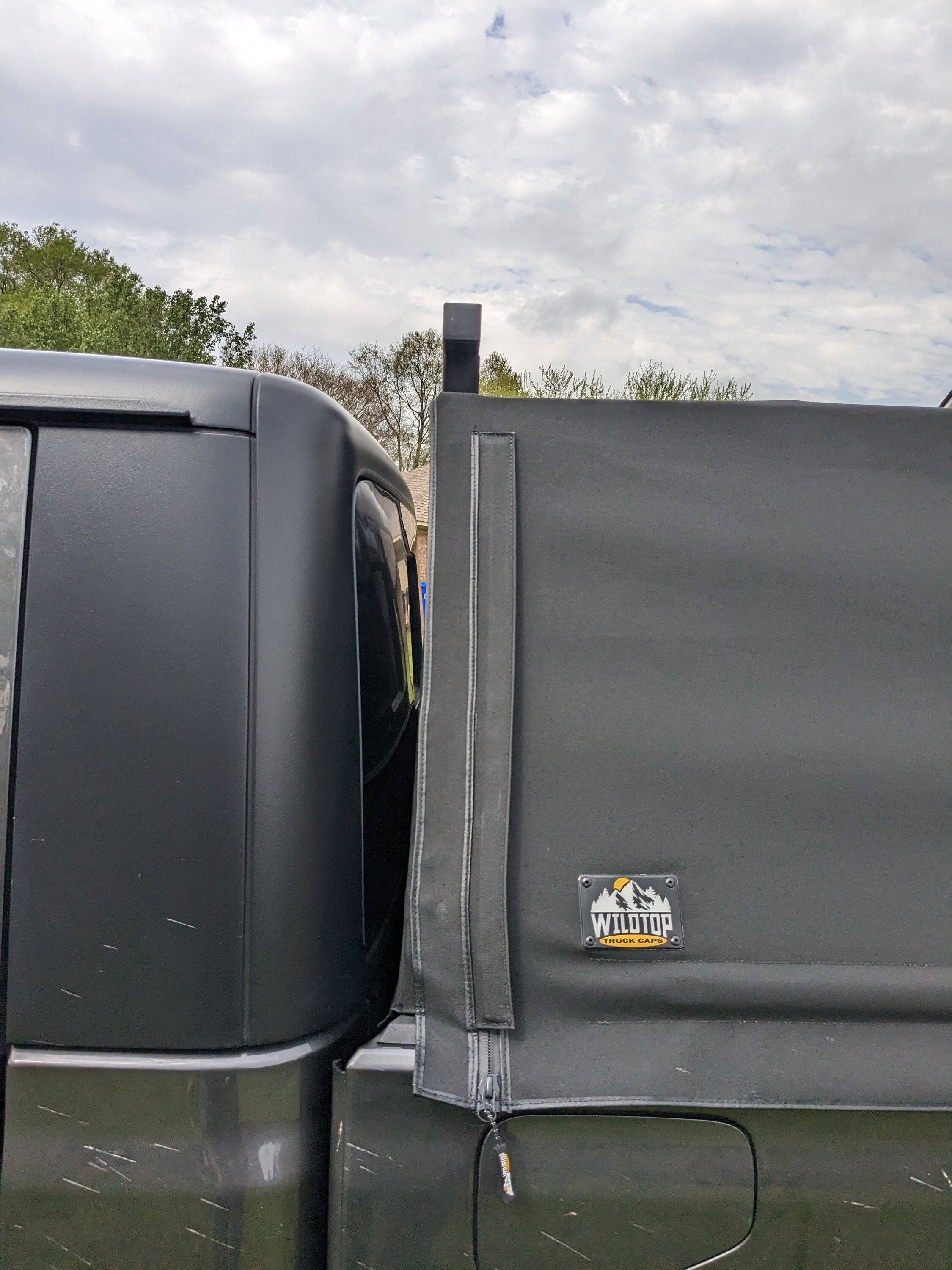 Jeep Gladiator Anyone using this soft cap (from wild-top.com)? PXL_20230405_210345661