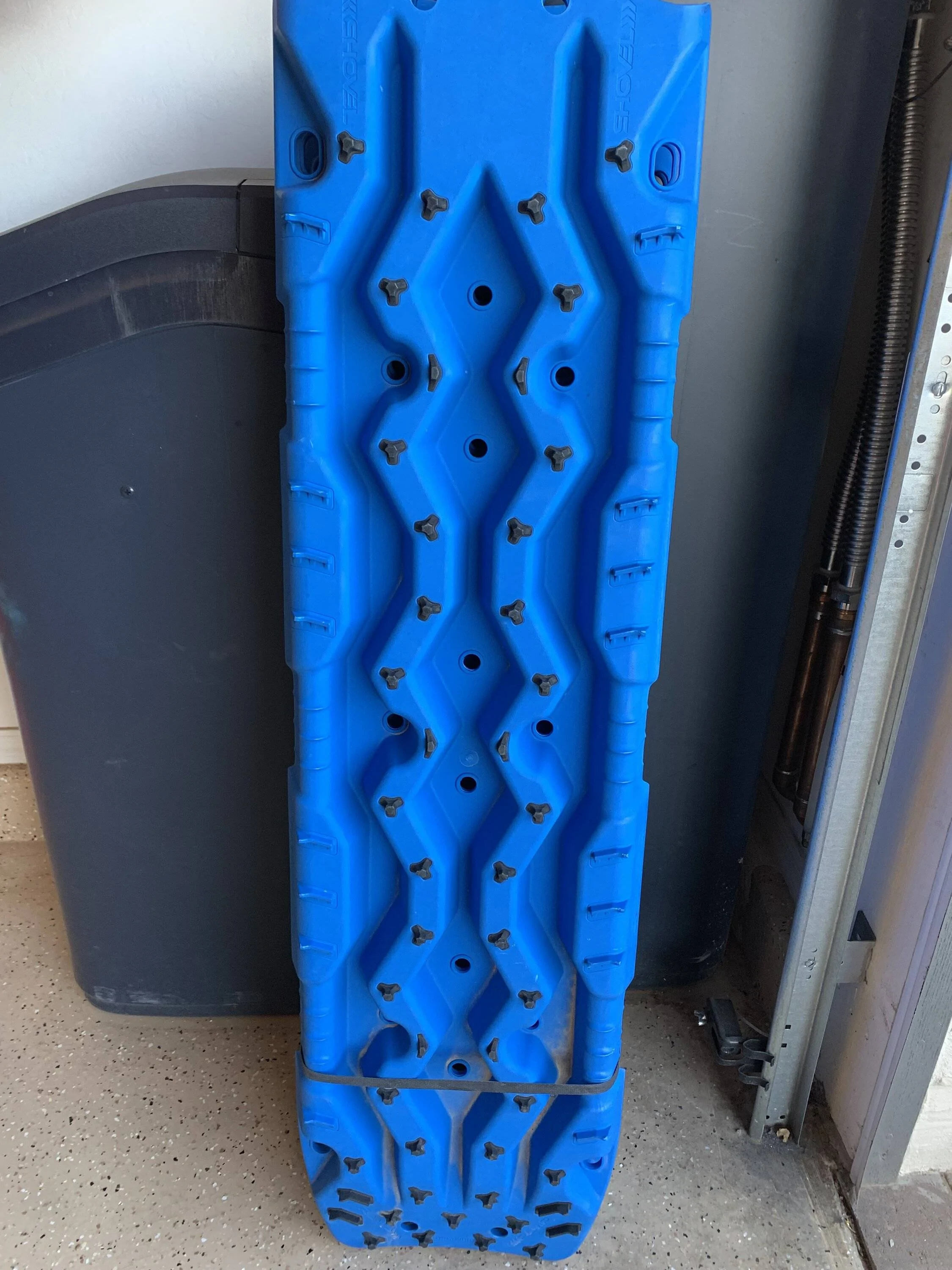 Jeep Gladiator TRED PRO recovery/traction boards IMG_3282