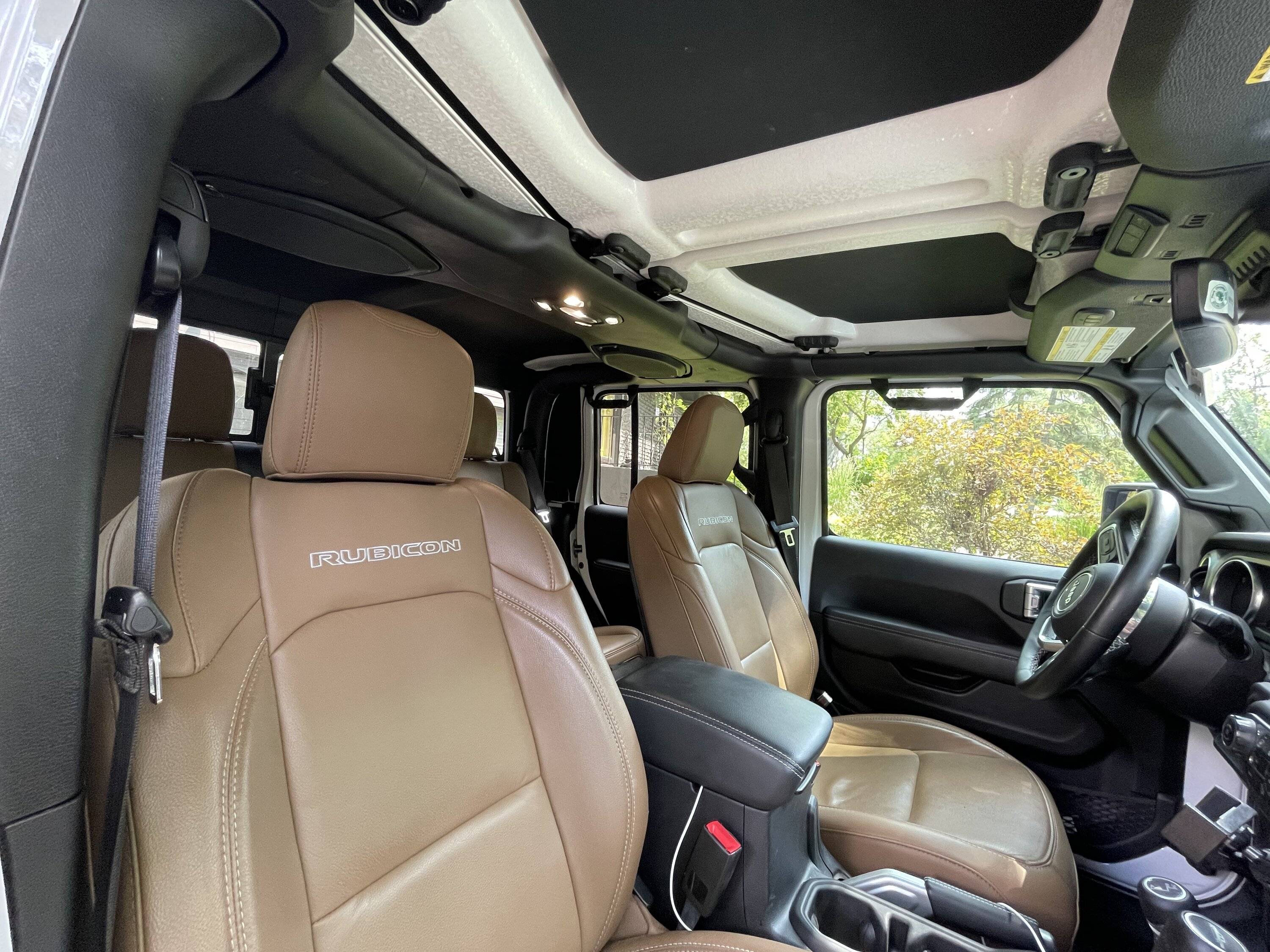 Jeep Gladiator 2020 Bright White Rubicon with 2in Lift & 37" Tires - $56,999 IMG-5274