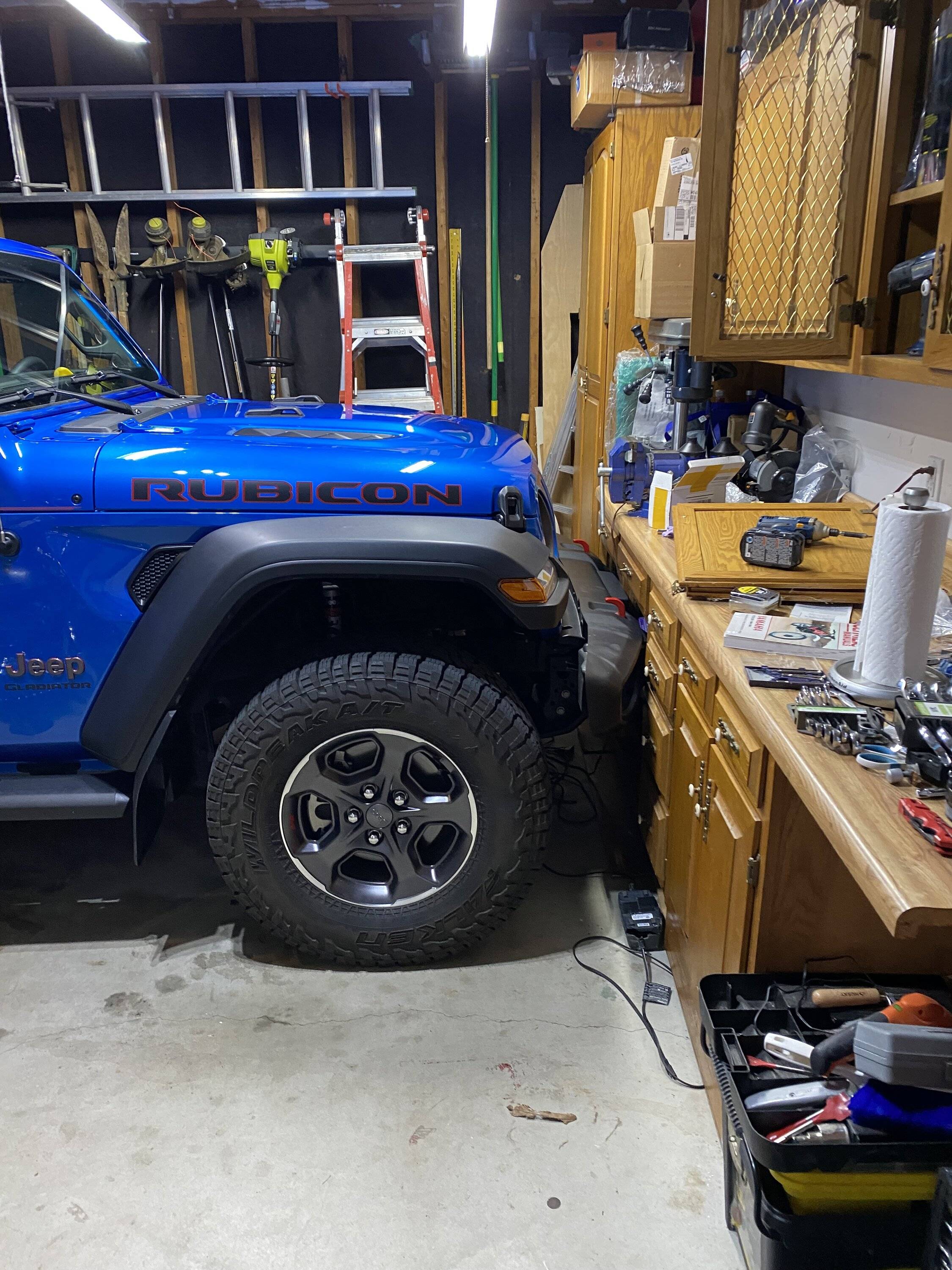Jeep Gladiator 2022 Rubicon in need of a shorter bumper to fit in garage, advice appreciated! IMG_0852