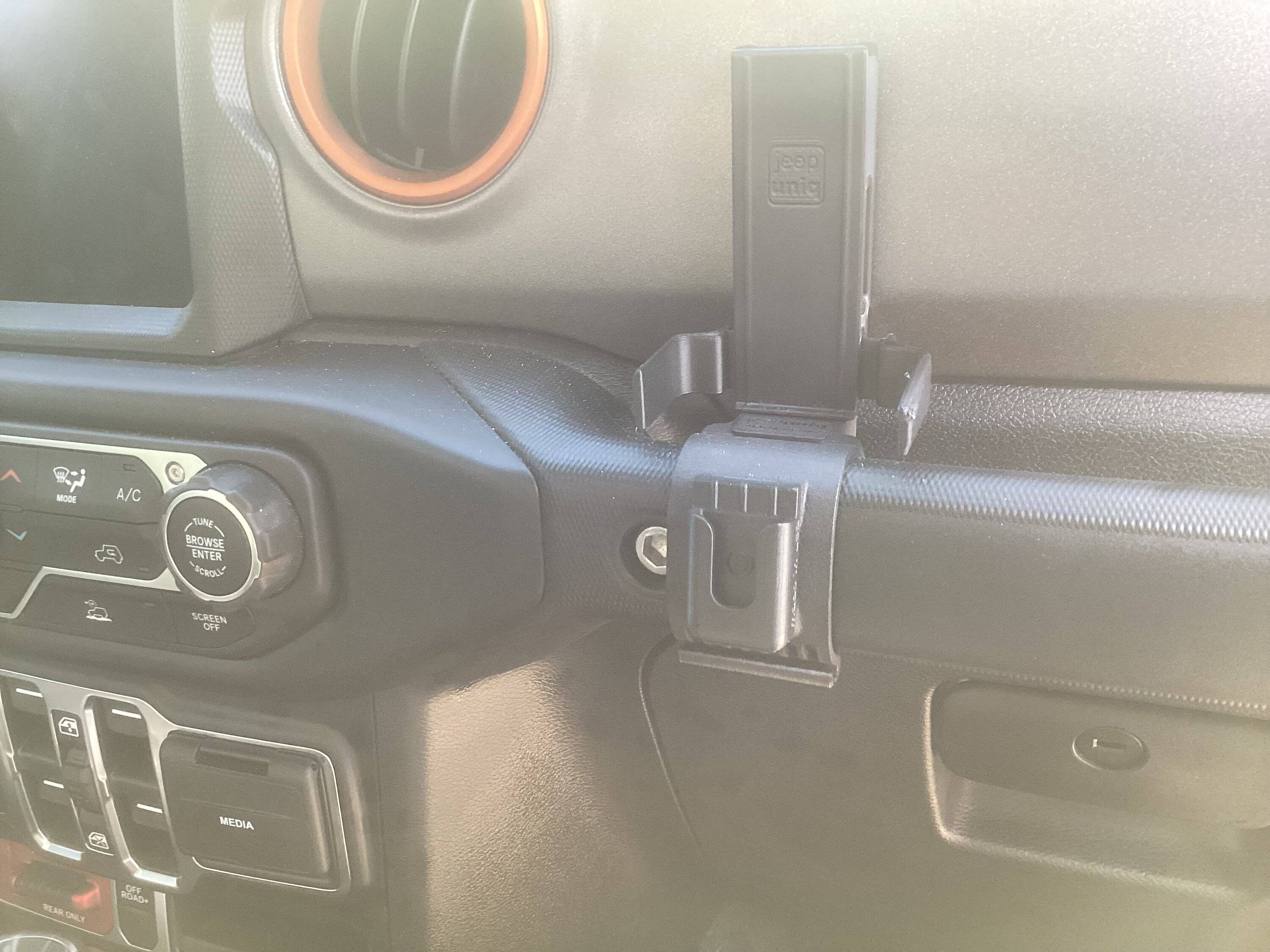 Jeep Gladiator Ham and GMRS in the Gladiator IMG_1656