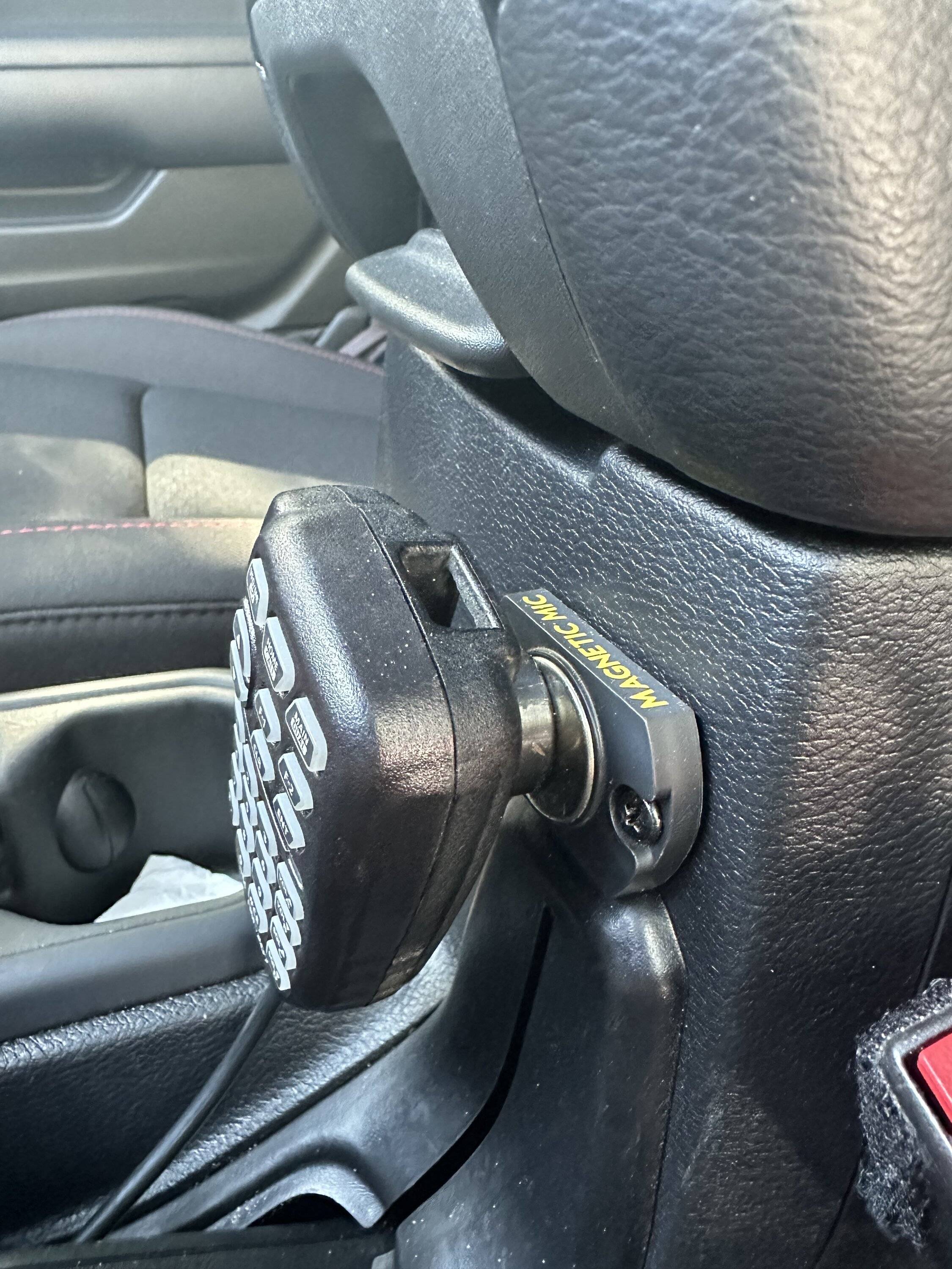 Jeep Gladiator Magnetic mic holders IMG_4336
