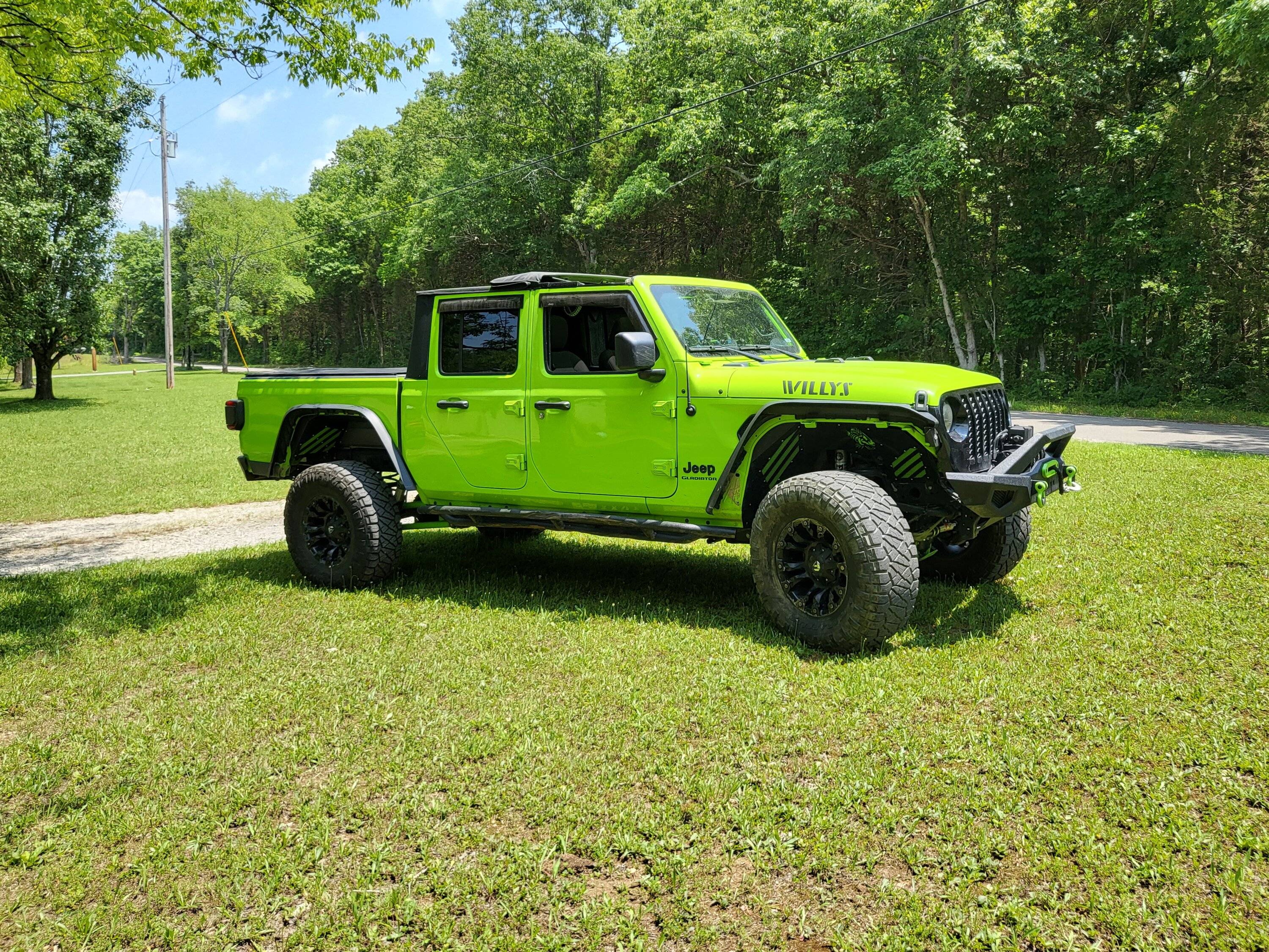 Jeep Gladiator Rugged Ridge Max Terrain Fenders Got Whacked Today 20230624_121622