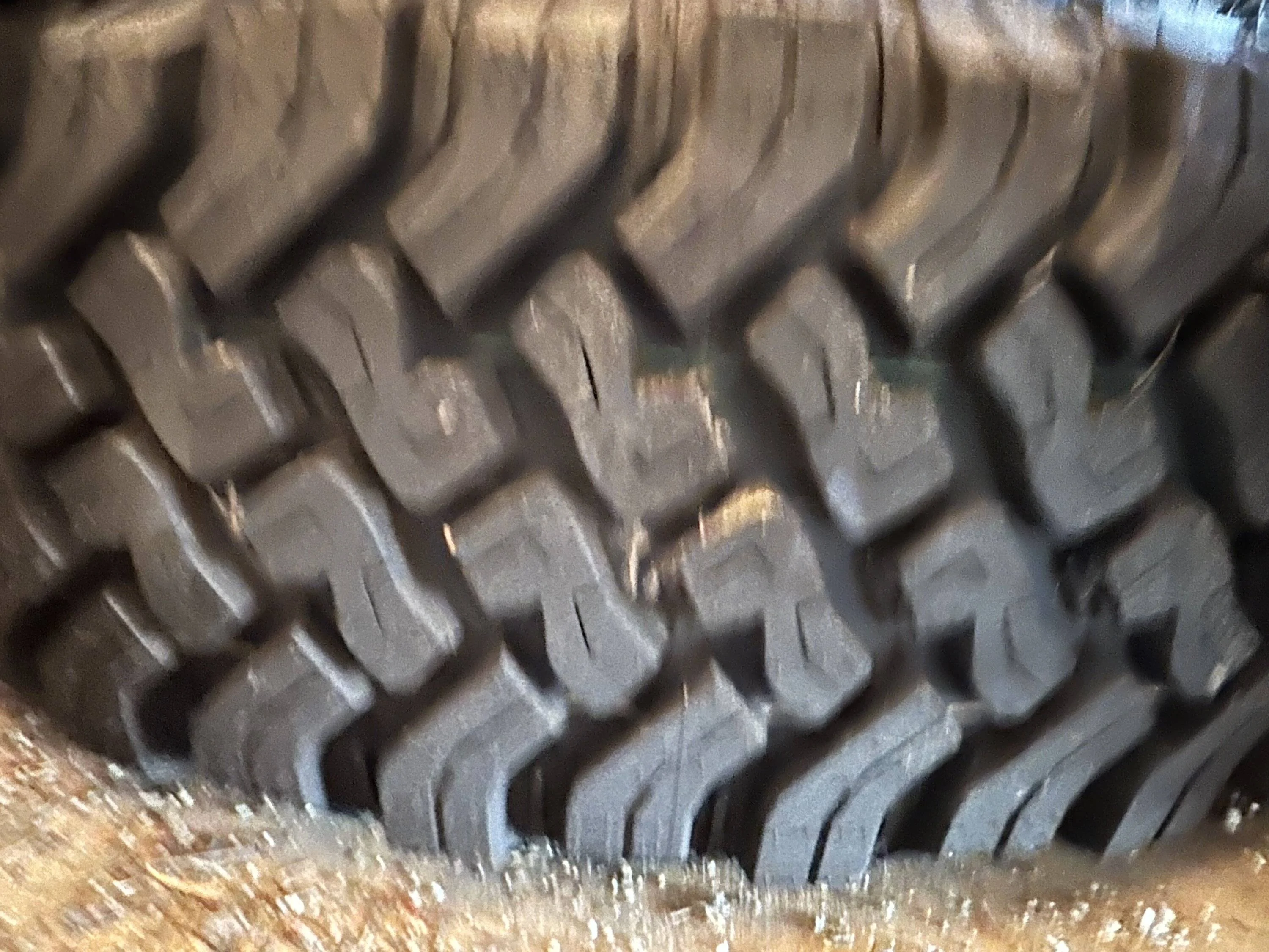 Jeep Gladiator Brand New Rubicon Wheels/Tires/TPMS 138F89D9-5DEE-41F4-B1C6-DCDAAB6F5EE9