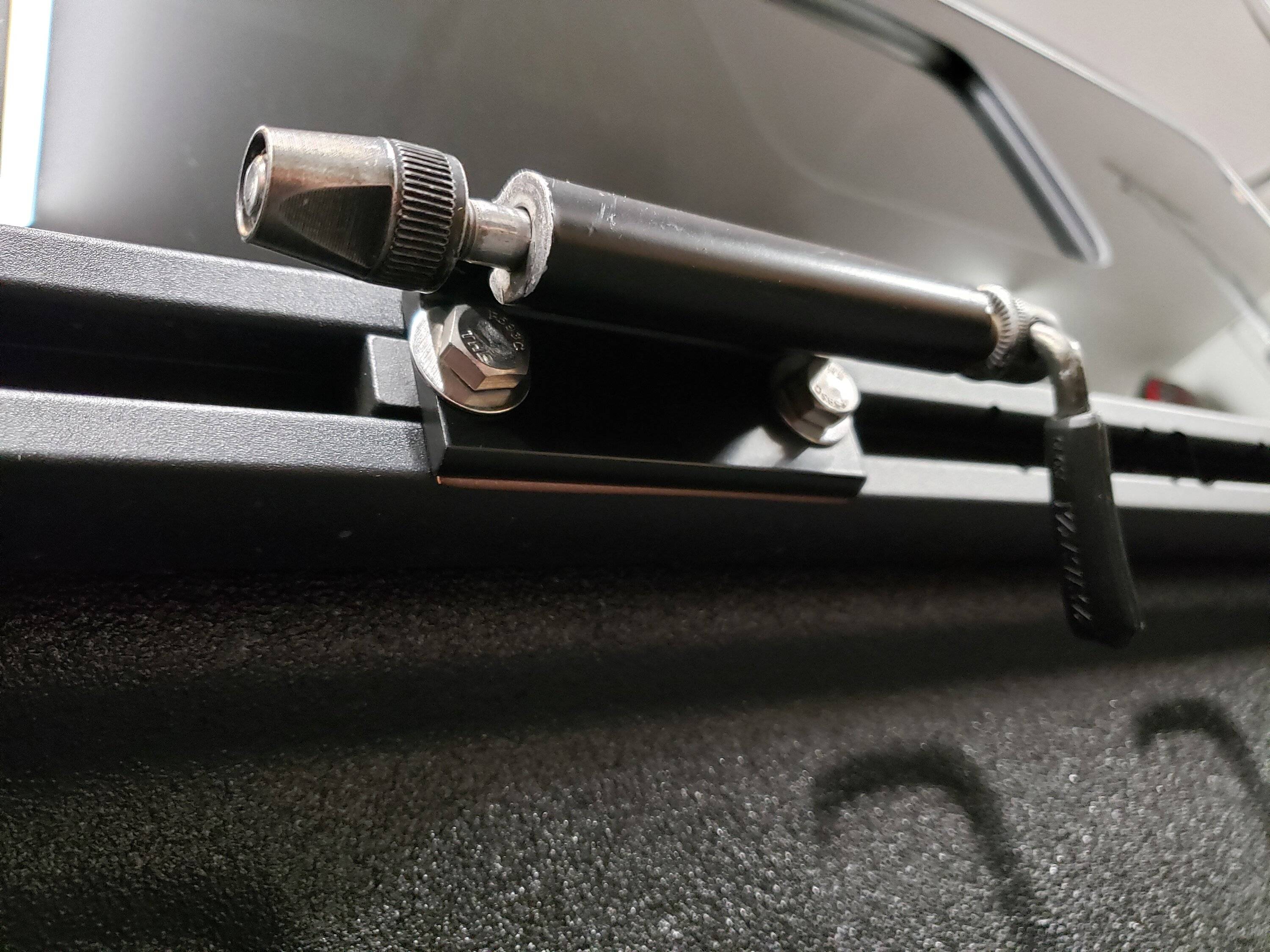 Jeep Gladiator Is there a bike mount that can go on the trail rails? 20191108_212013