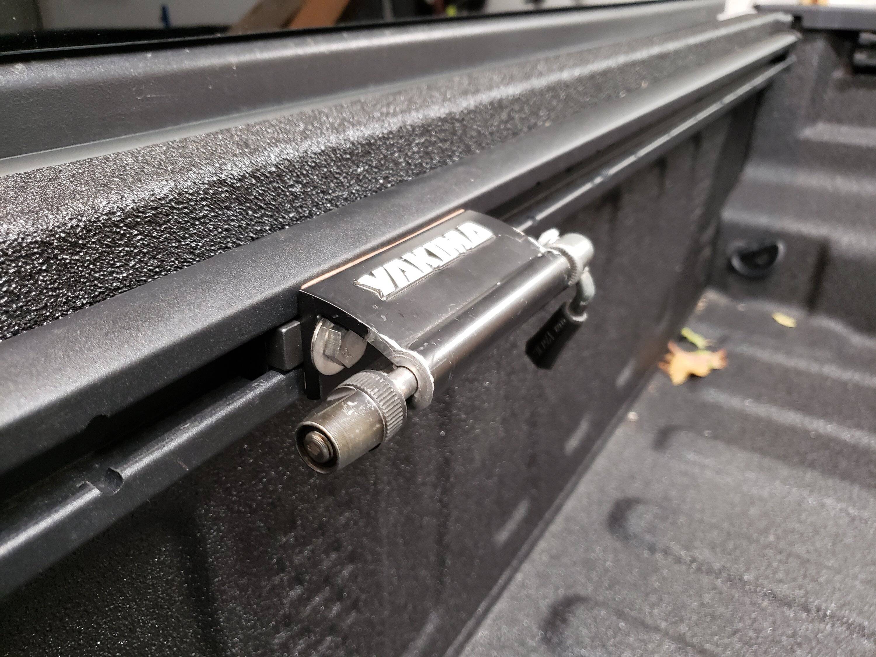 Jeep Gladiator Is there a bike mount that can go on the trail rails? 20191108_212002