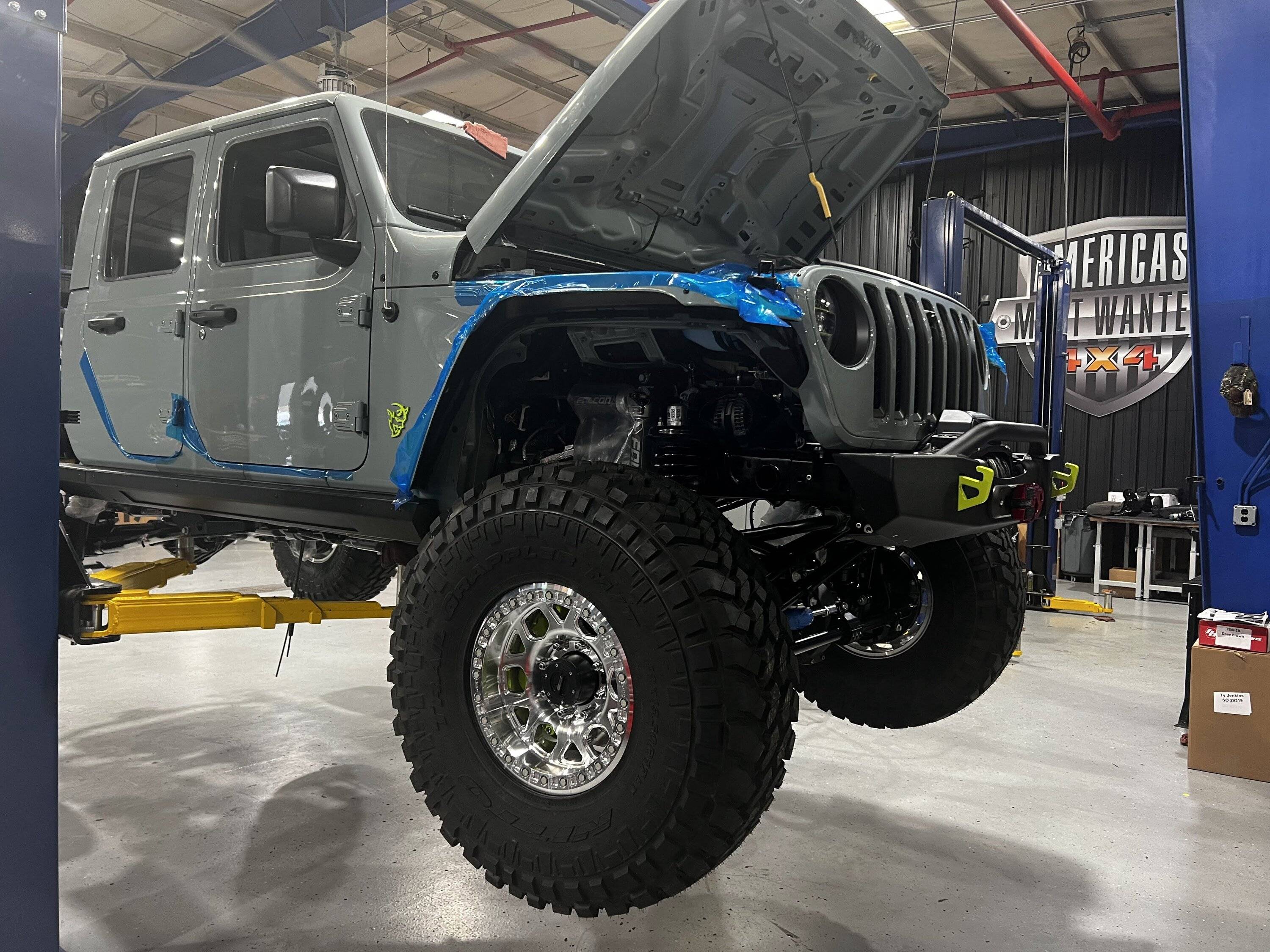 Jeep Gladiator Earl / Lime AMW 840 Build IMG_6075