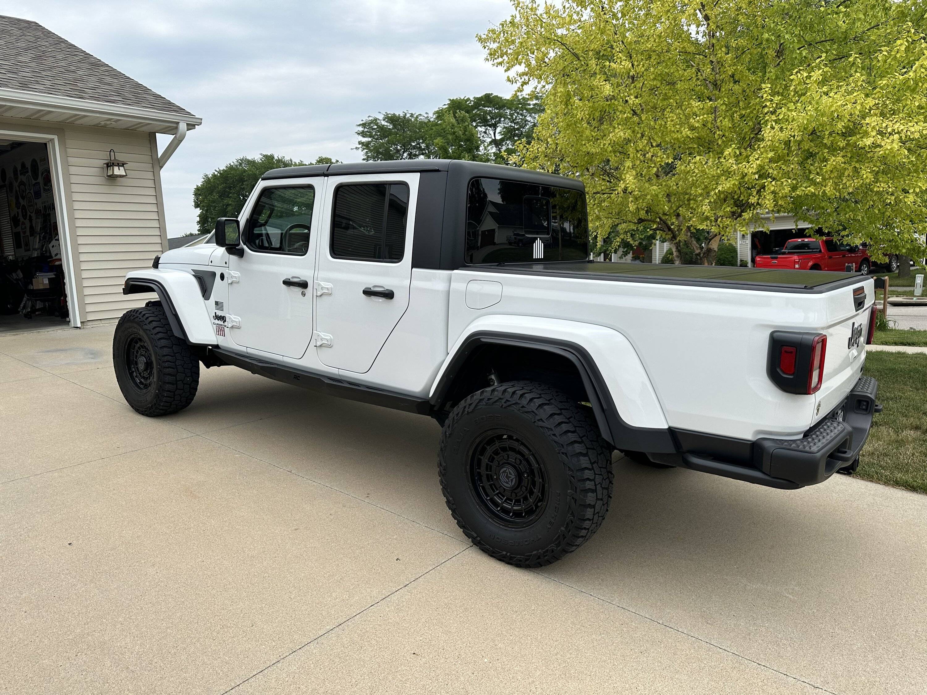 Jeep Gladiator Rough Country heavy duty sliders review IMG_8155