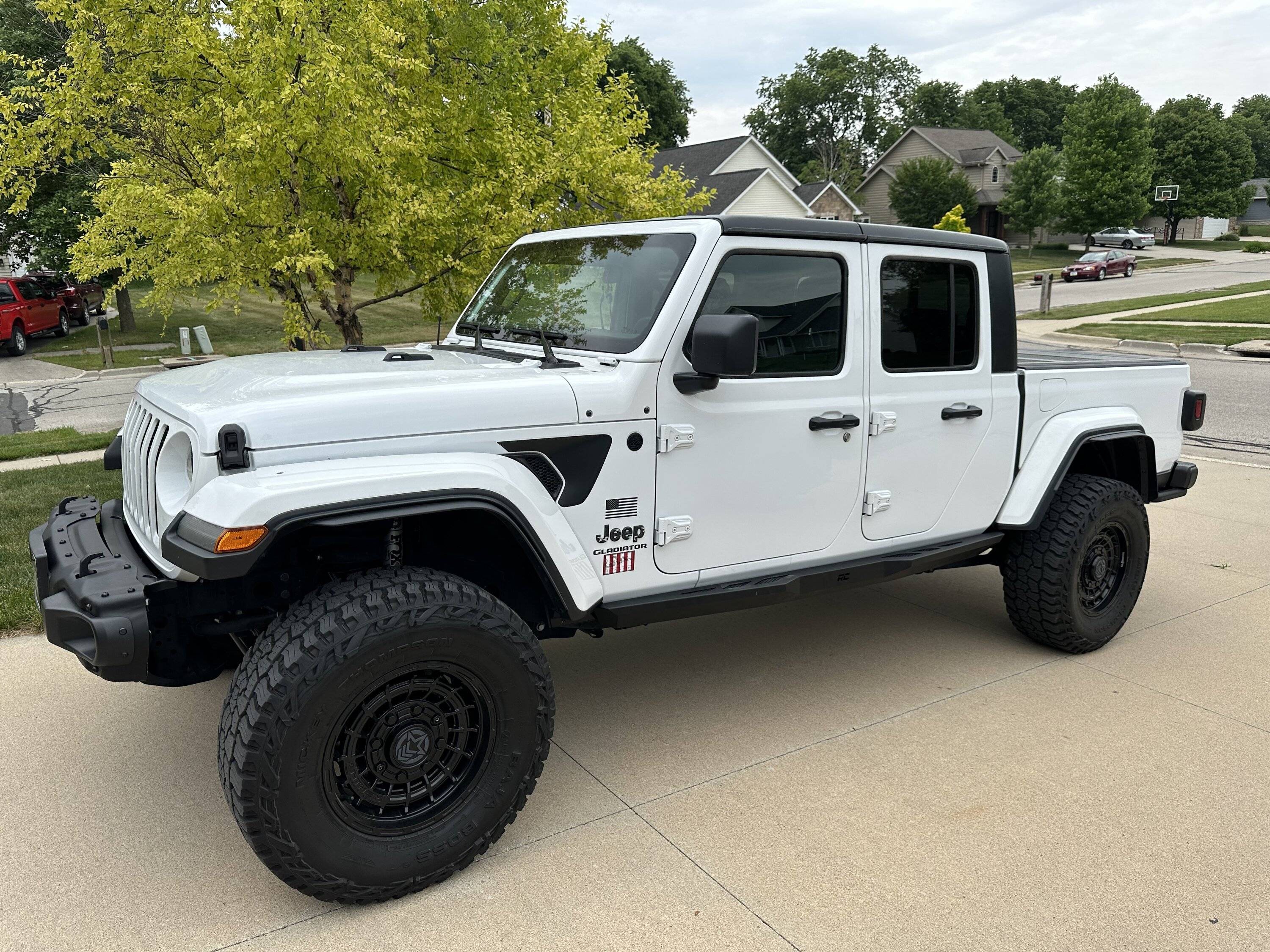 Jeep Gladiator Rough Country heavy duty sliders review IMG_8156