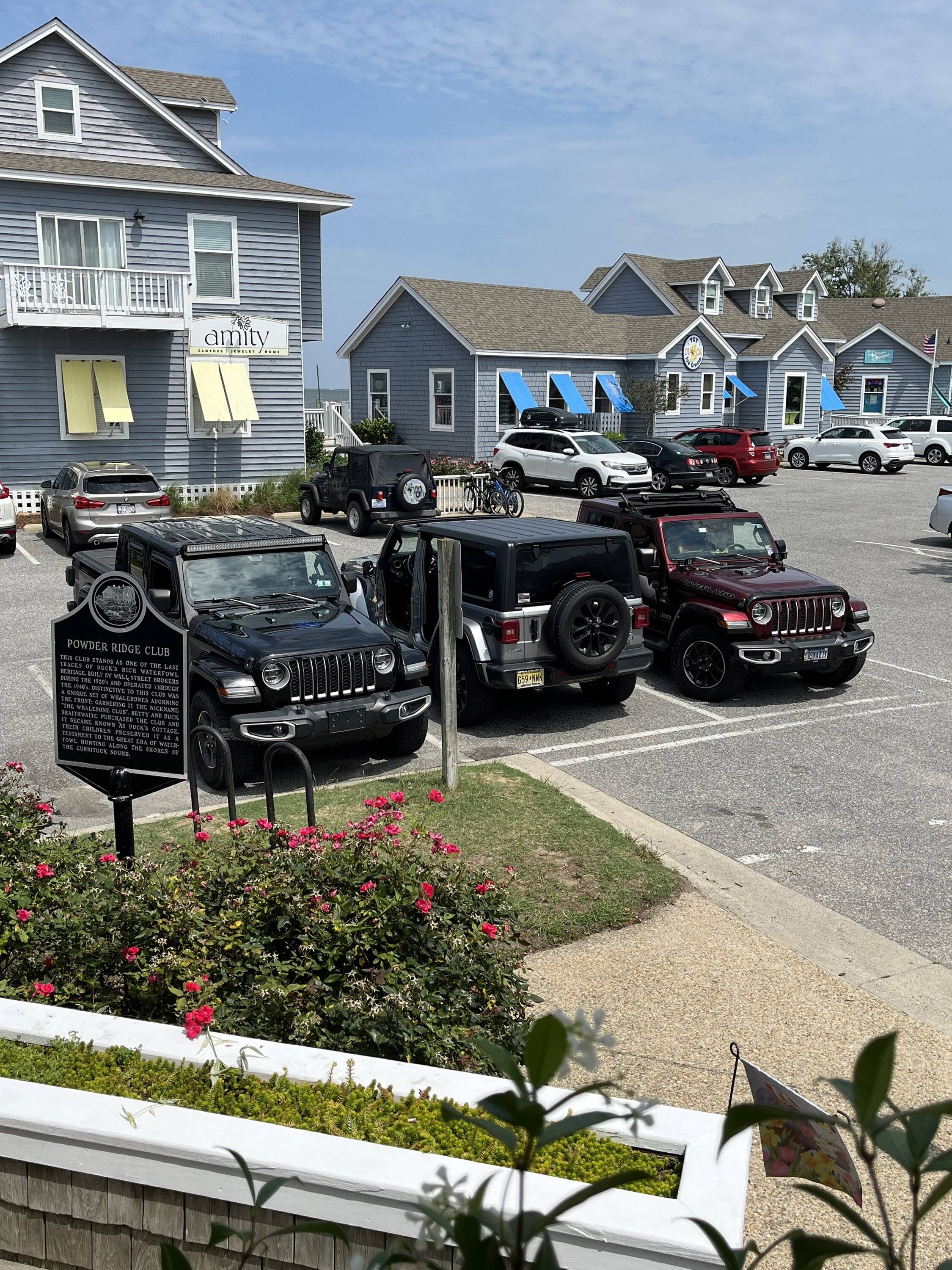 Jeep Gladiator Jeeps Parking Next To Jeeps IMG_0351