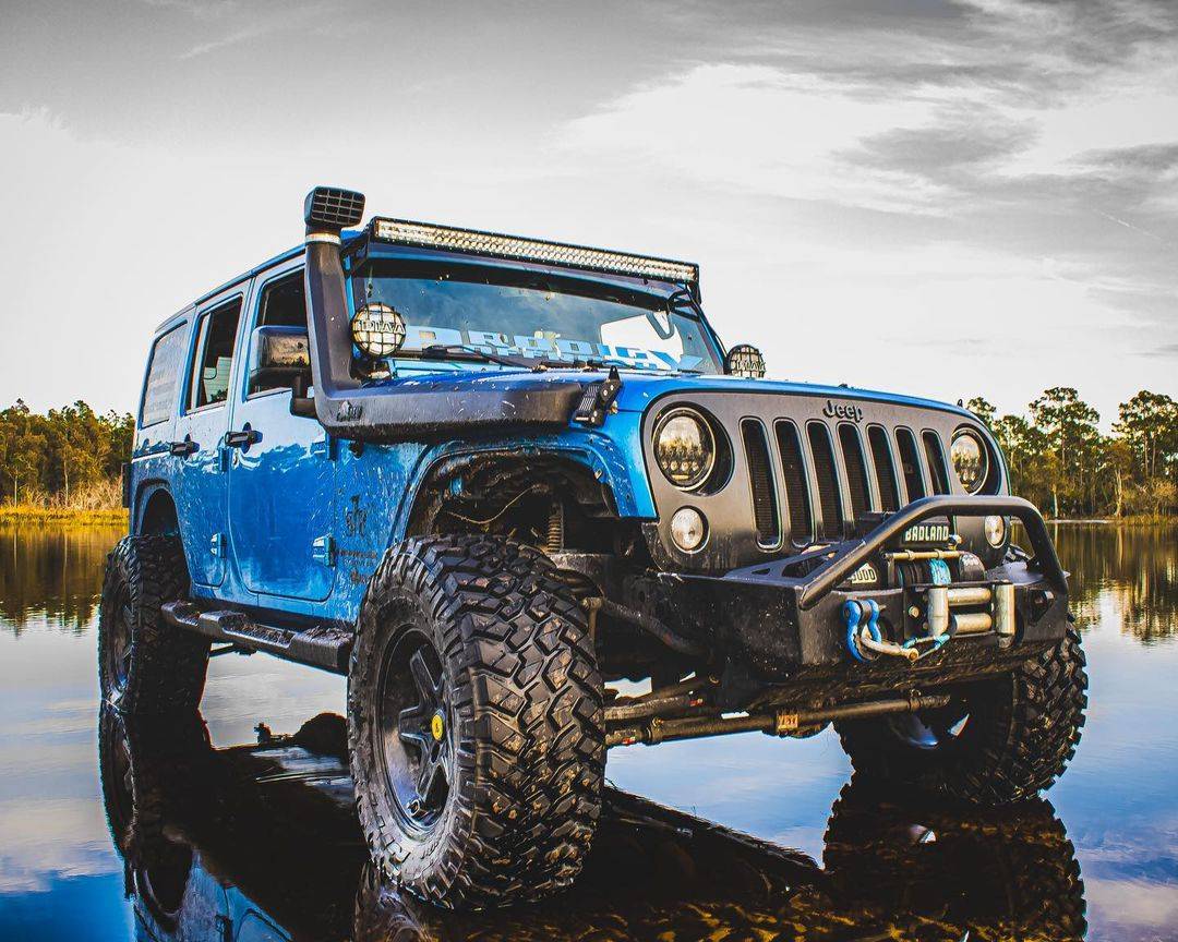 Jeep Gladiator GIVEAWAY: SS5 Windshield CrossLink Lightbar Kit | ENDS 6/25/23 adtmo7x