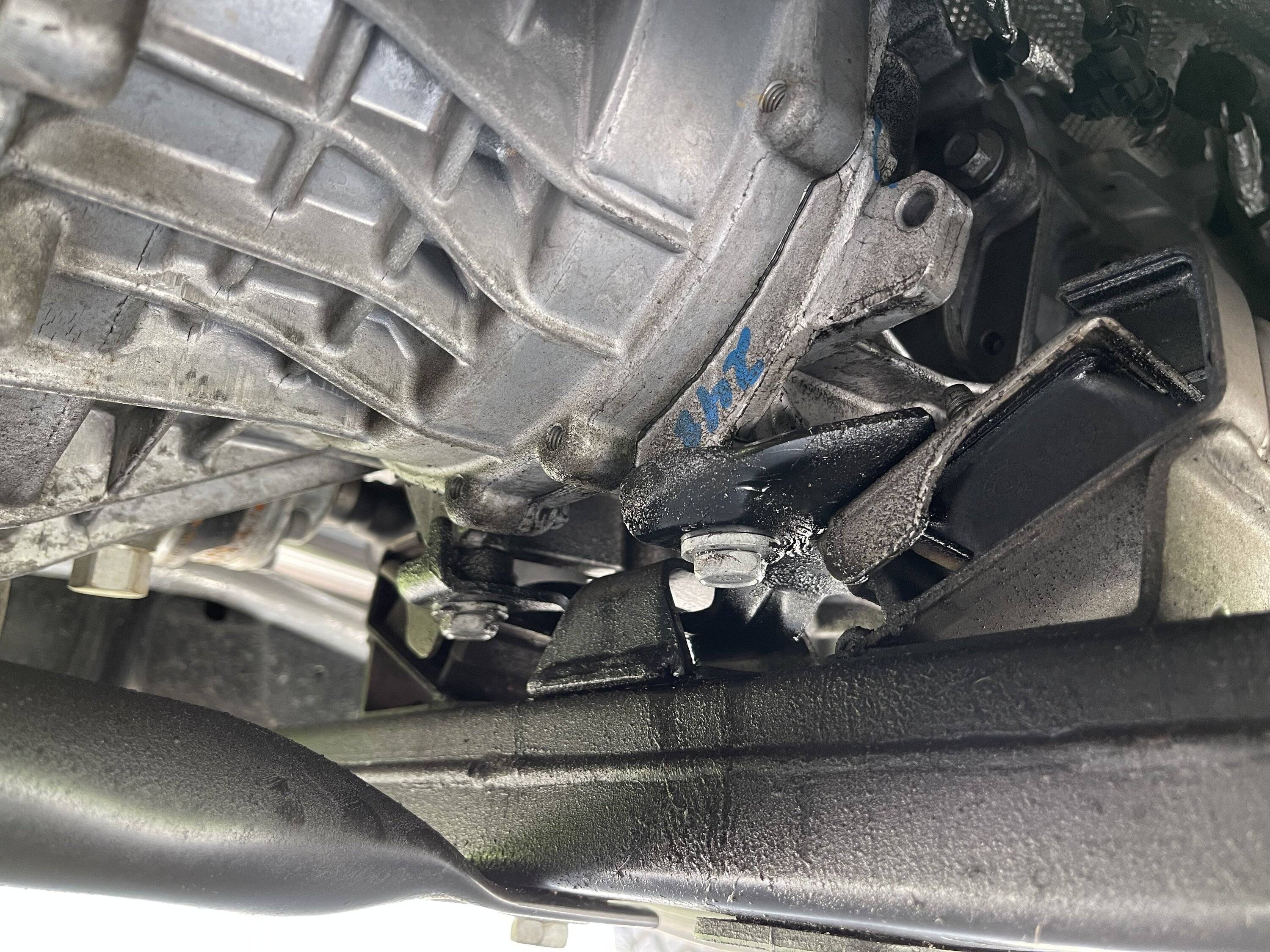 Jeep Gladiator Trans/TC leak IMG_5137
