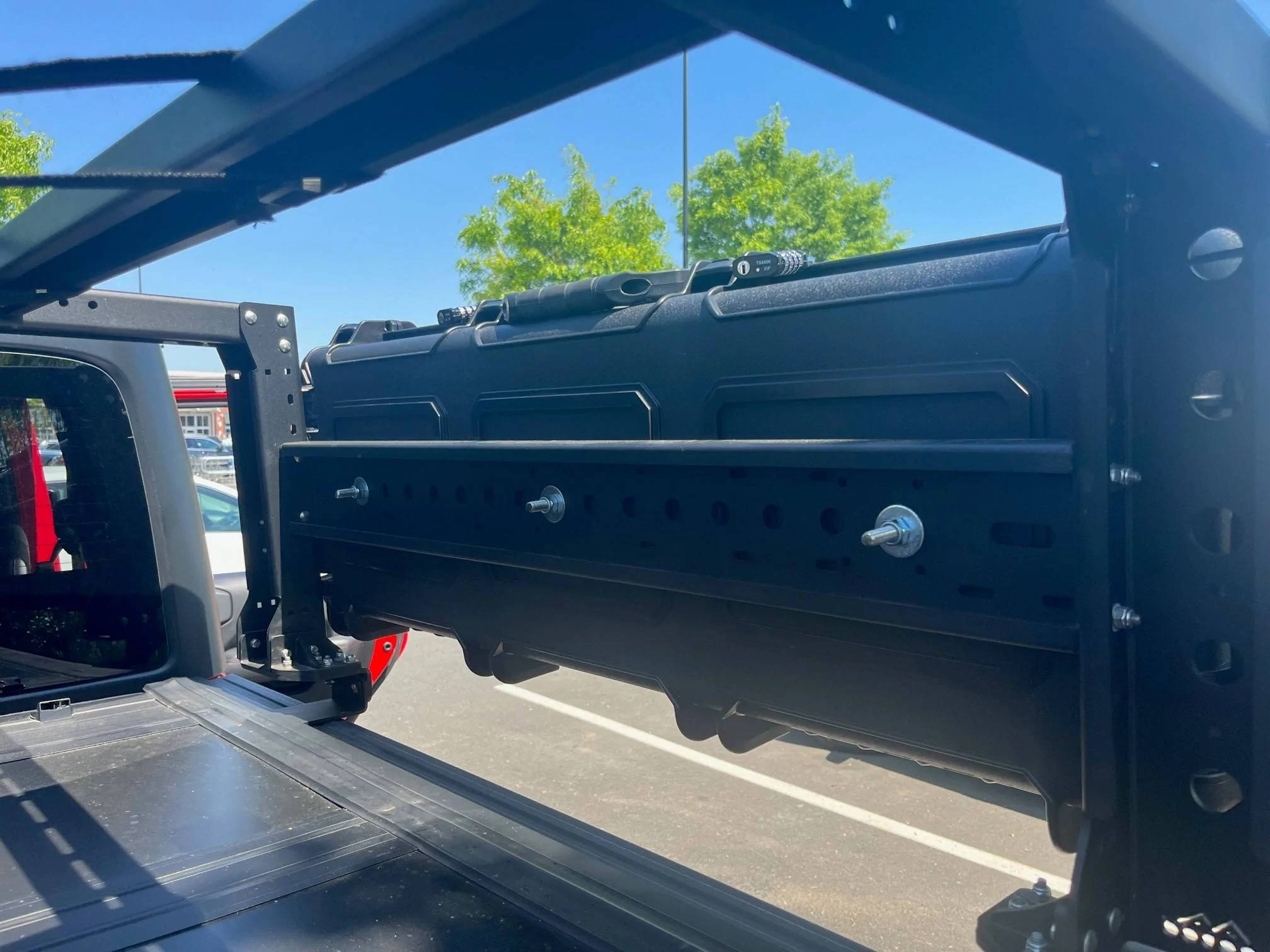 Jeep Gladiator Overland rack storage boxes case 2