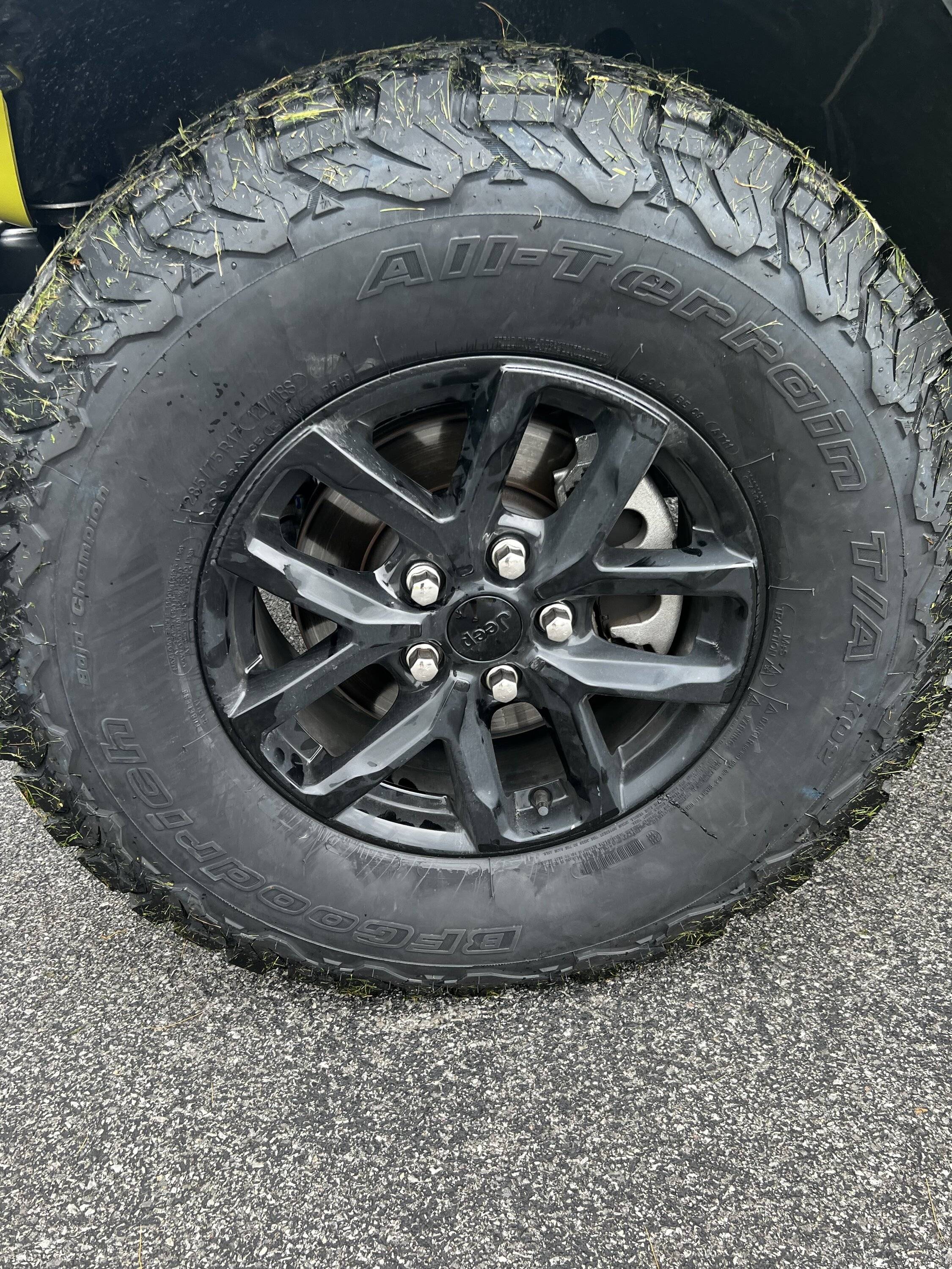 Jeep Gladiator Help me decide on tires IMG_1433