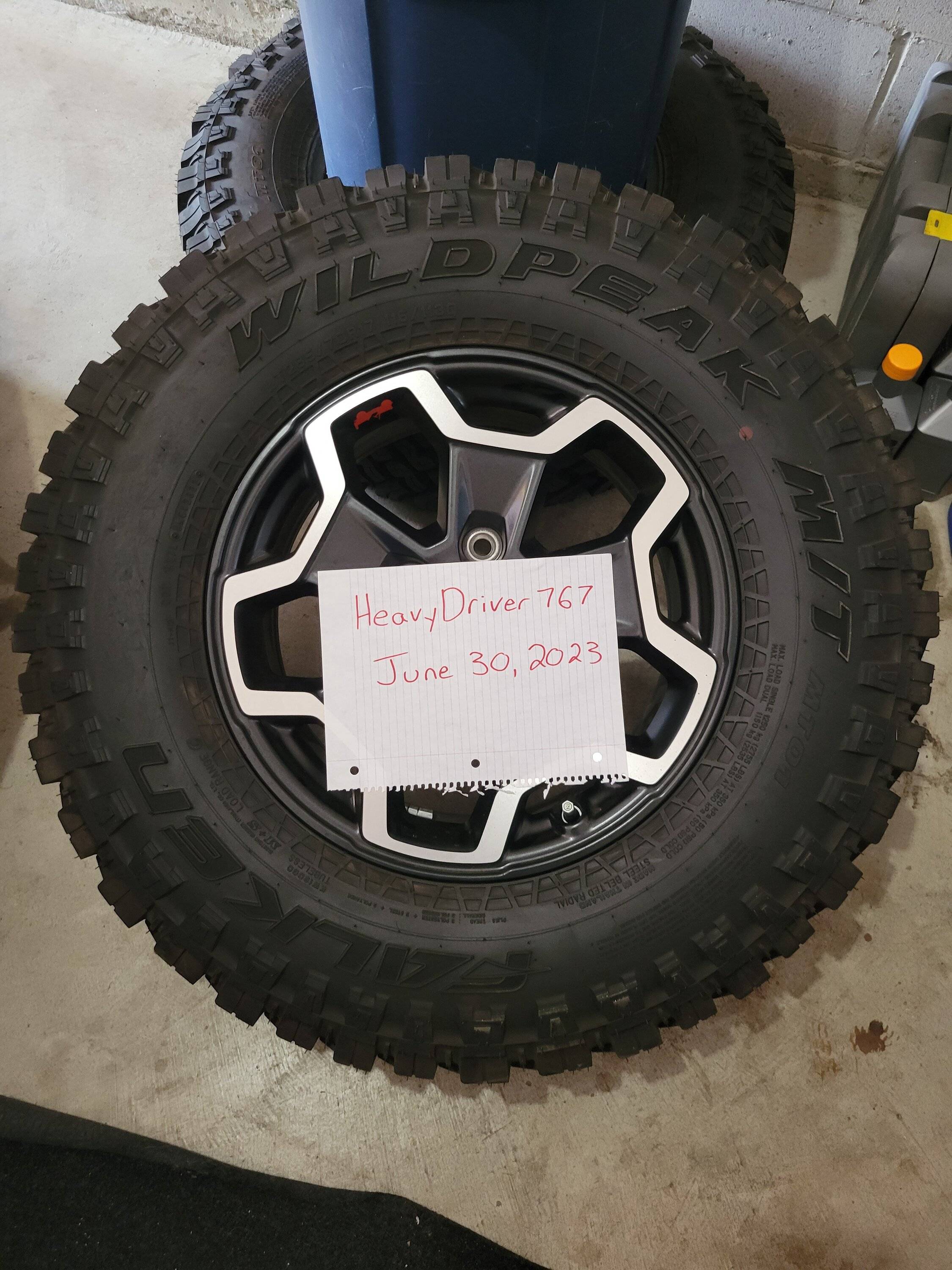 Jeep Gladiator Rubicon Tires/Wheels 16881455335964163754223987389221