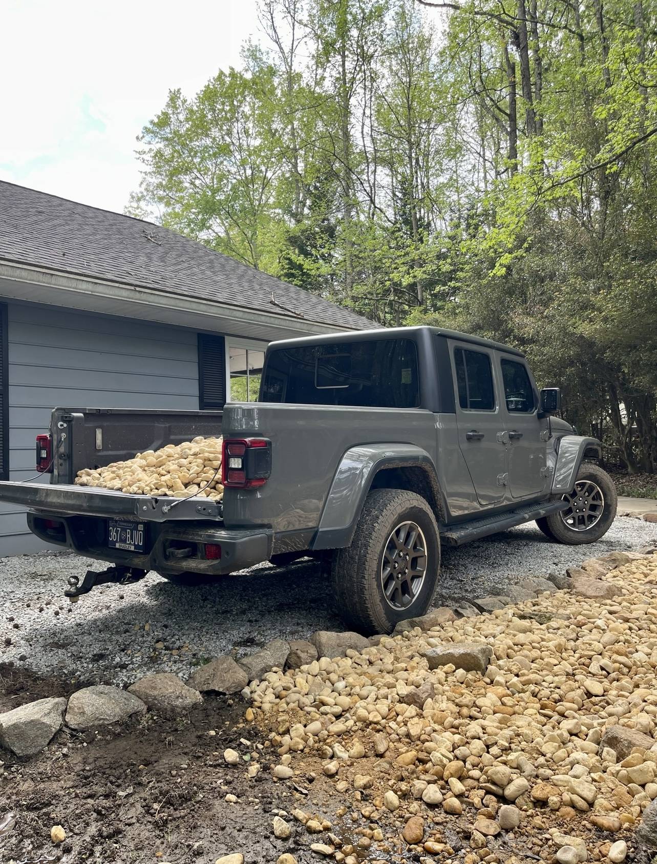 Jeep Gladiator Post your payload pics! IMG_1420