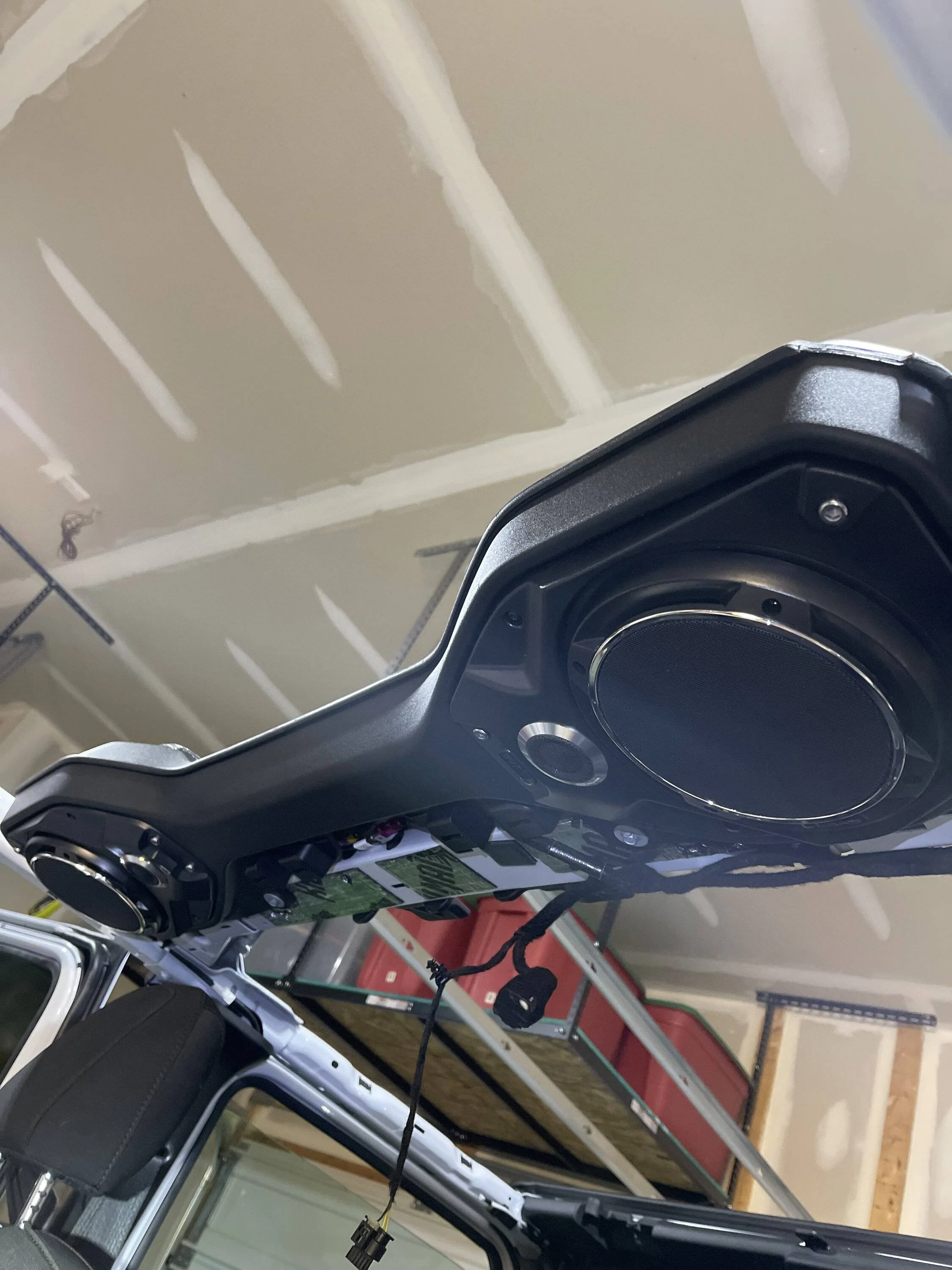 Jeep Gladiator Stock sound bar upgrade IMG_6702
