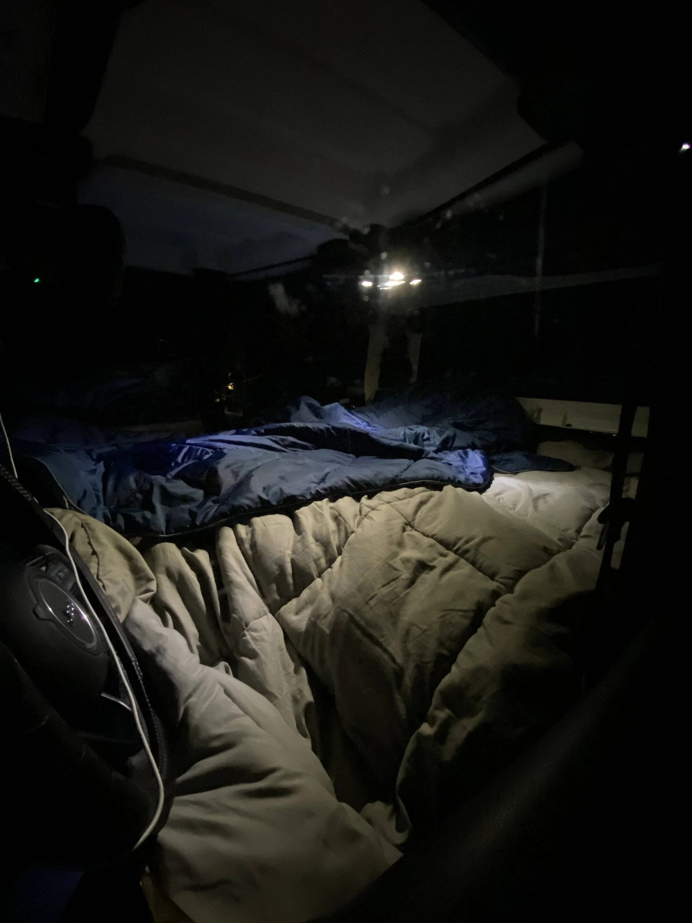 Jeep Gladiator SLEEPING in a JT 6C12563B-0A15-42FB-A876-C15DAA5ADE9F