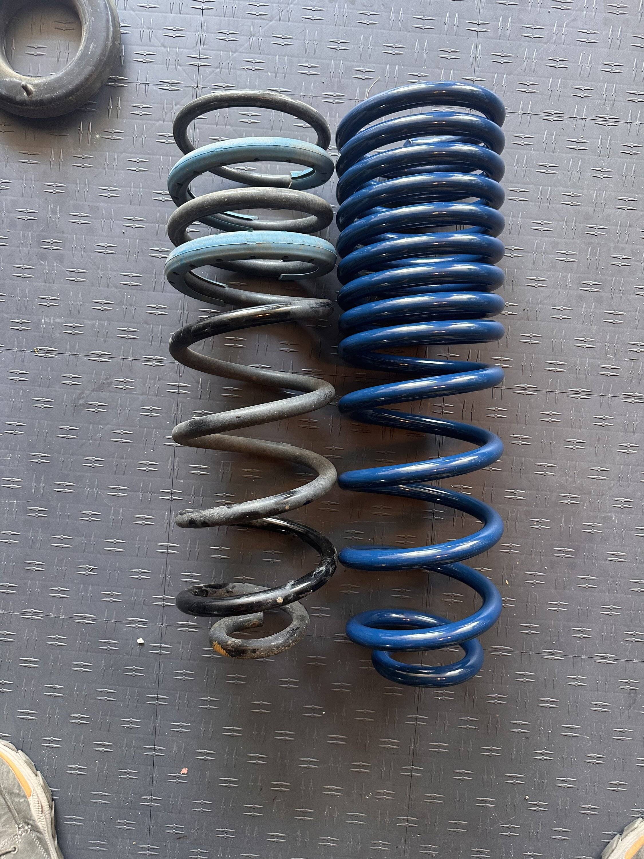 Jeep Gladiator Mopar 2" Lift Kit - Free Length & Spring Rate 4036974A-F3FF-433B-94C8-FEE0C14F9E29