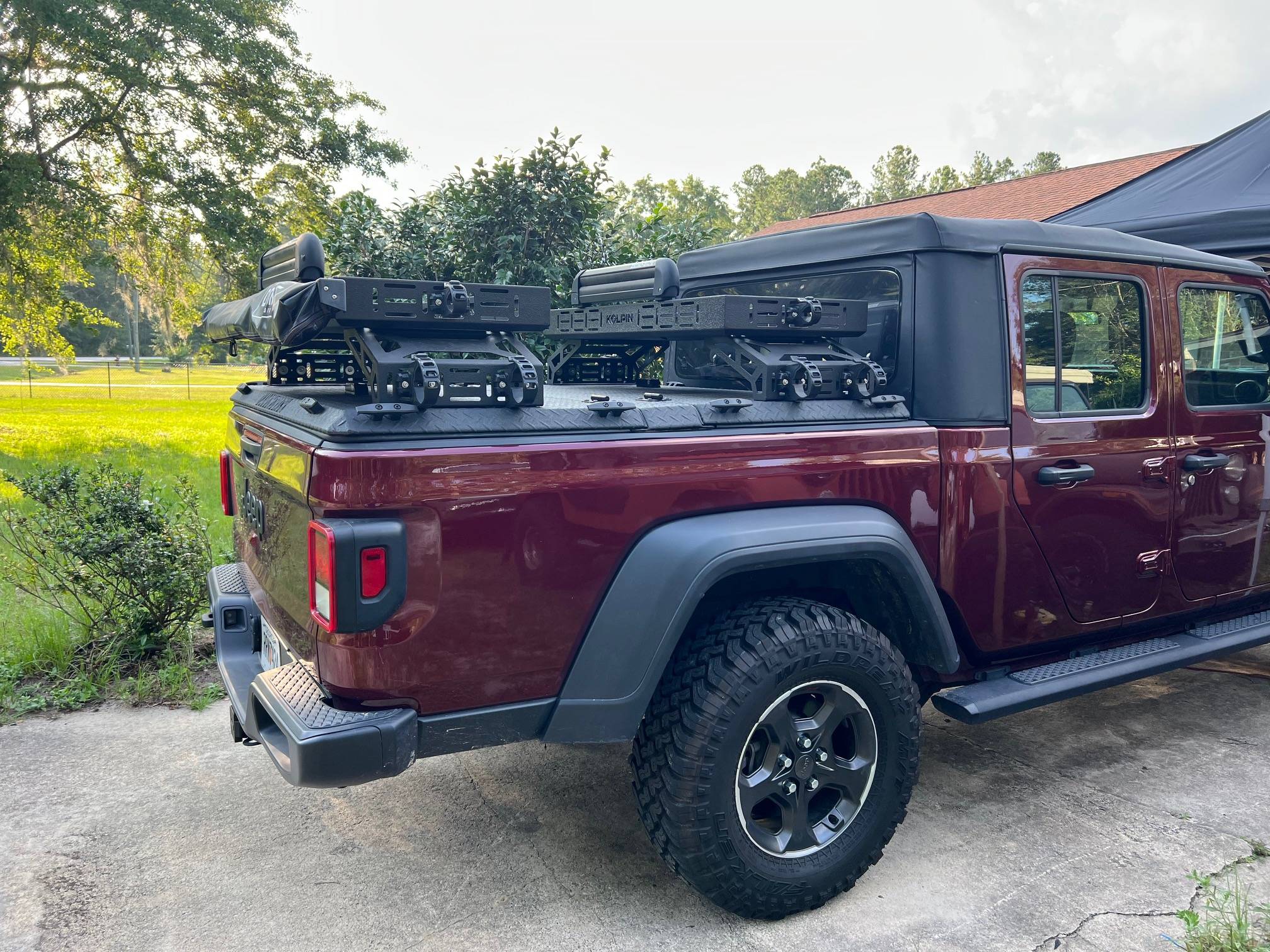 Jeep Gladiator A bed rack to work with bed tonneau cover IMG_8663