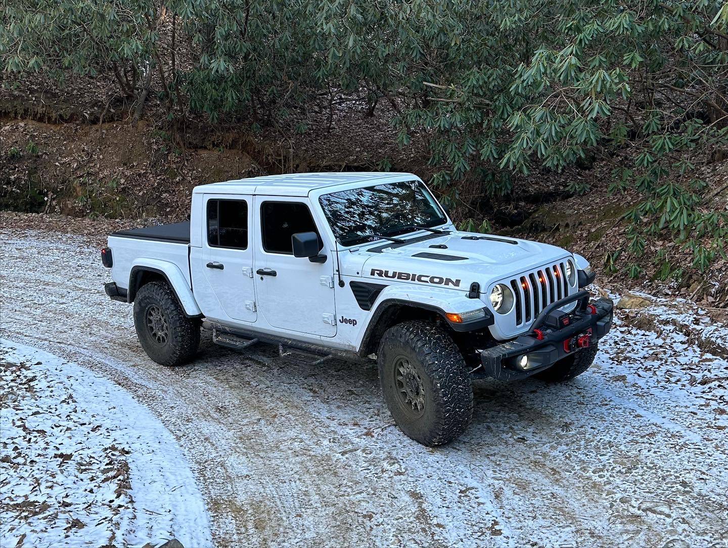 Jeep Gladiator Can you put 35” tires on a Rubicon without a lift? F53B4FCC-B43D-4679-AB29-AFA7A33A3967