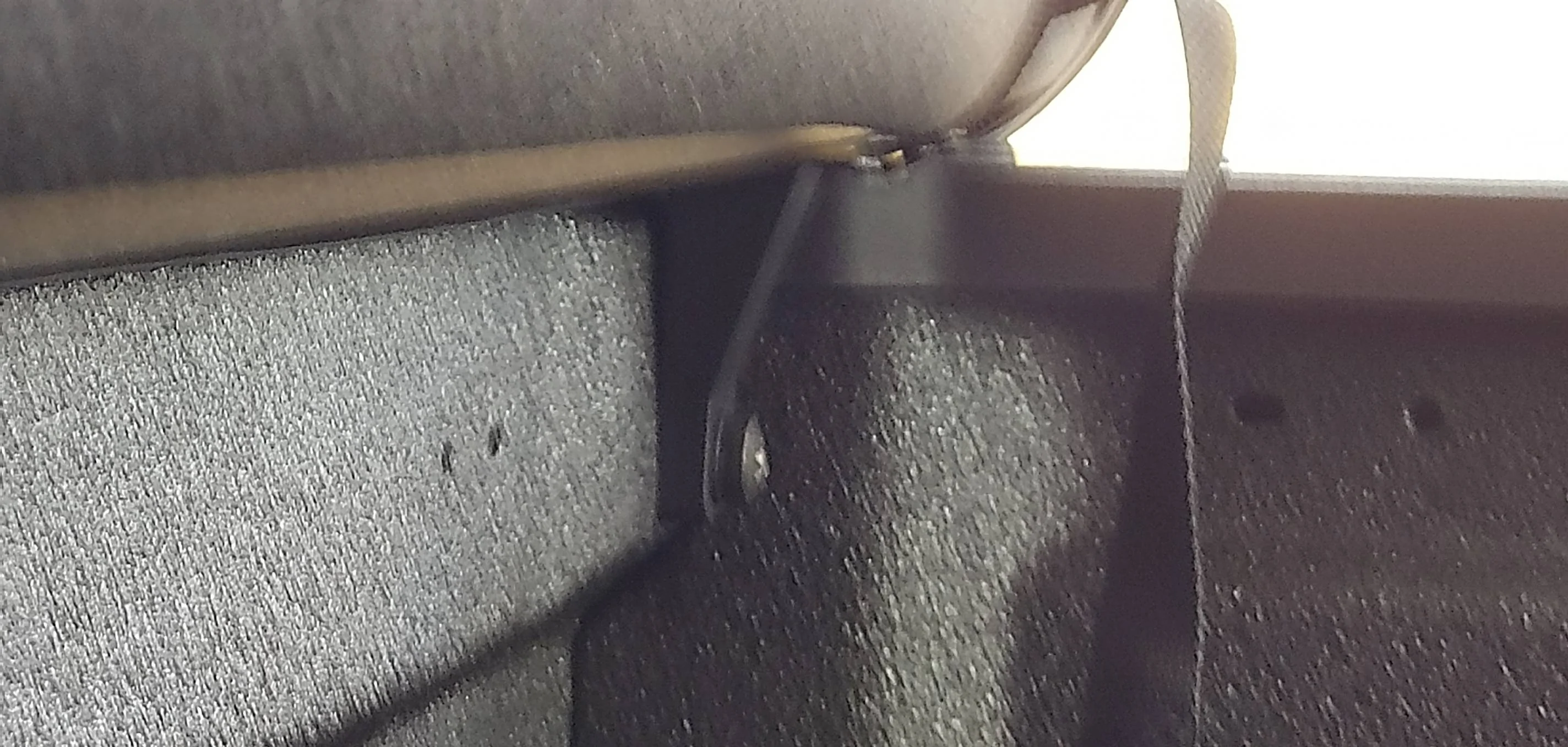 Jeep Gladiator What changed in the Mopar roll up tonneau cover from 2019 to 2021+? 20200102_150507