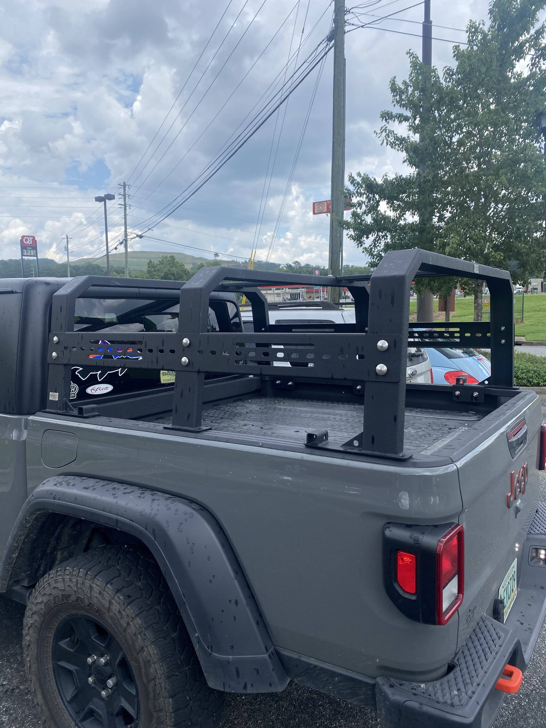 Jeep Gladiator Fishbone Off-road full tackle rack IMG_2182