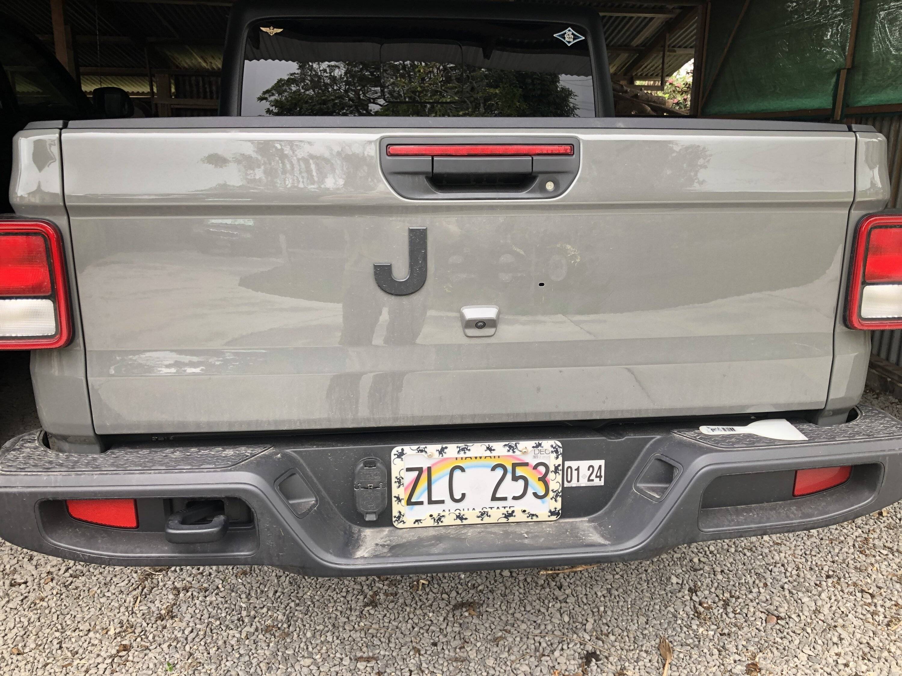 Jeep Gladiator Tailgate Lettering IMG_0228