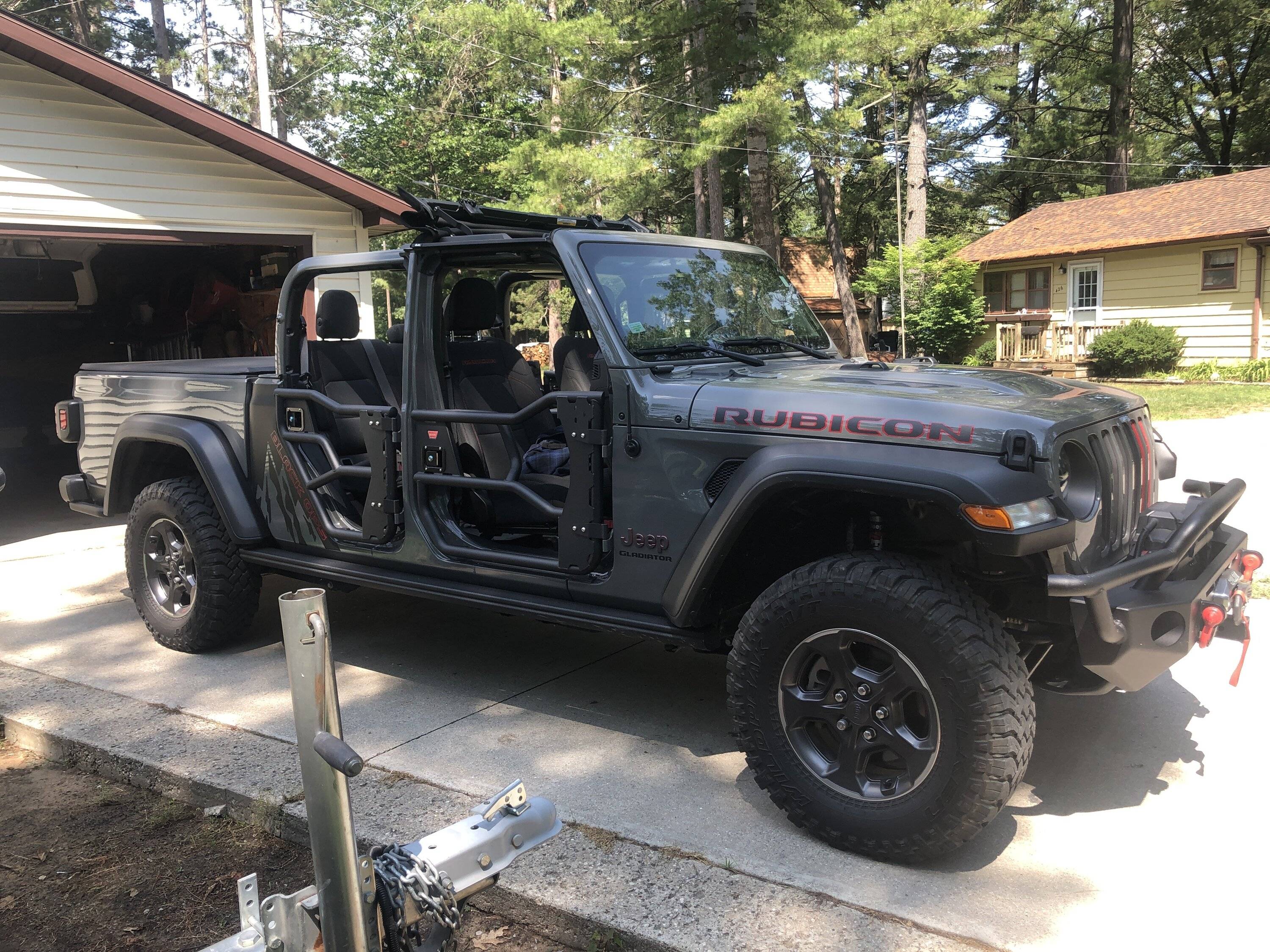 Jeep Gladiator Pics with tube doors -- post yours image