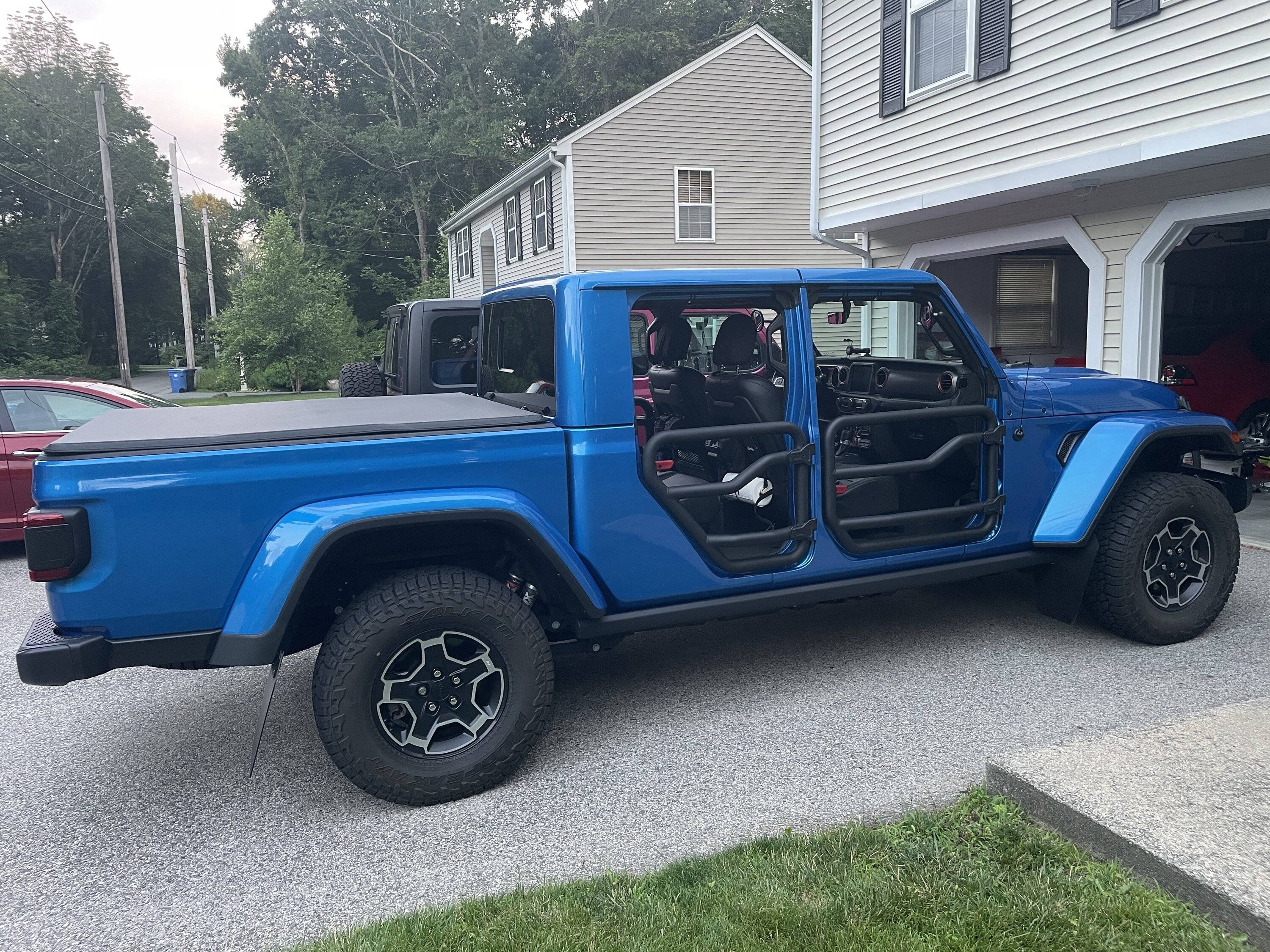 Jeep Gladiator Pics with tube doors -- post yours IMG_7502