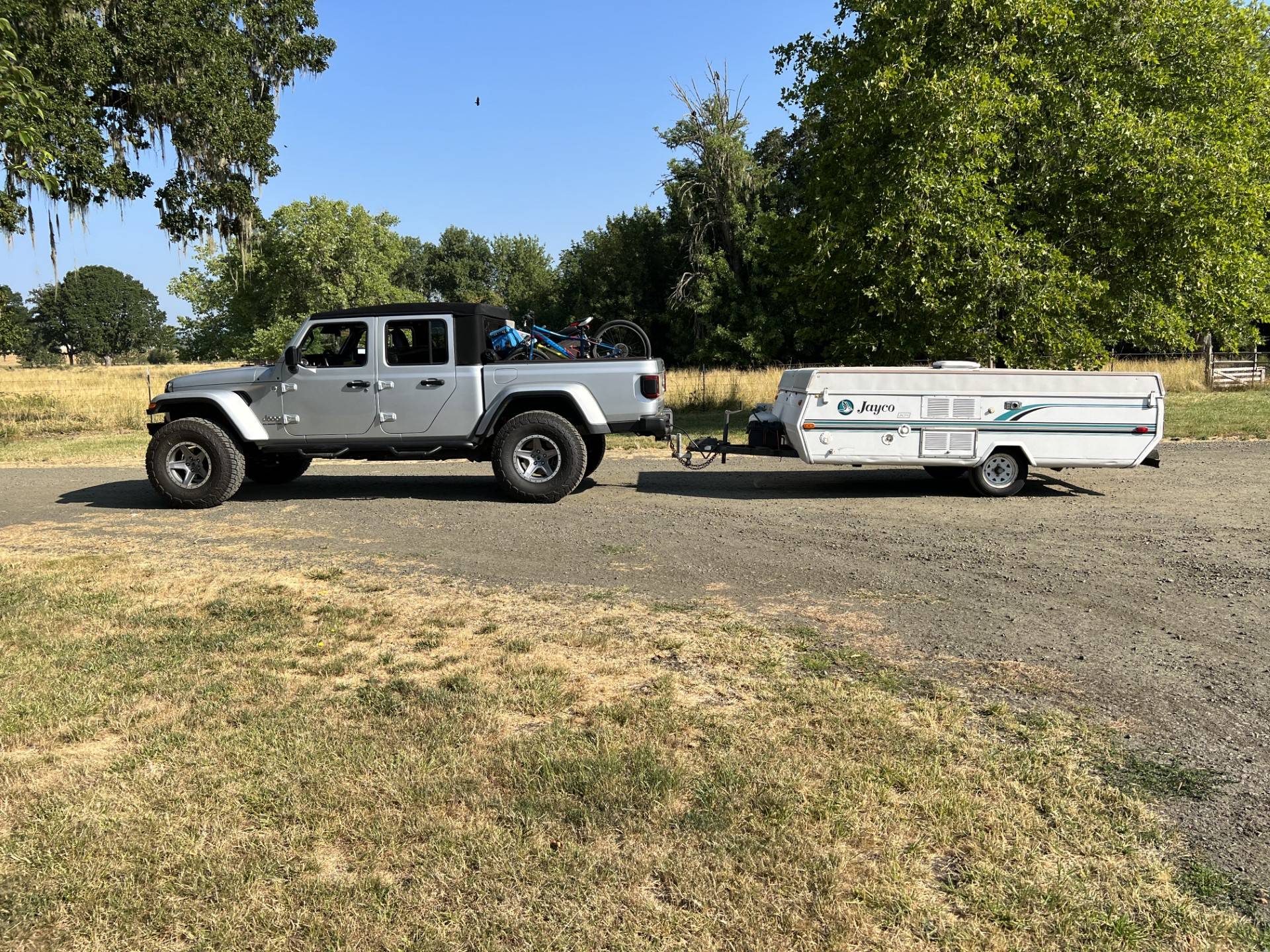 Jeep Gladiator Camping with your Gladiator gladdycamp1