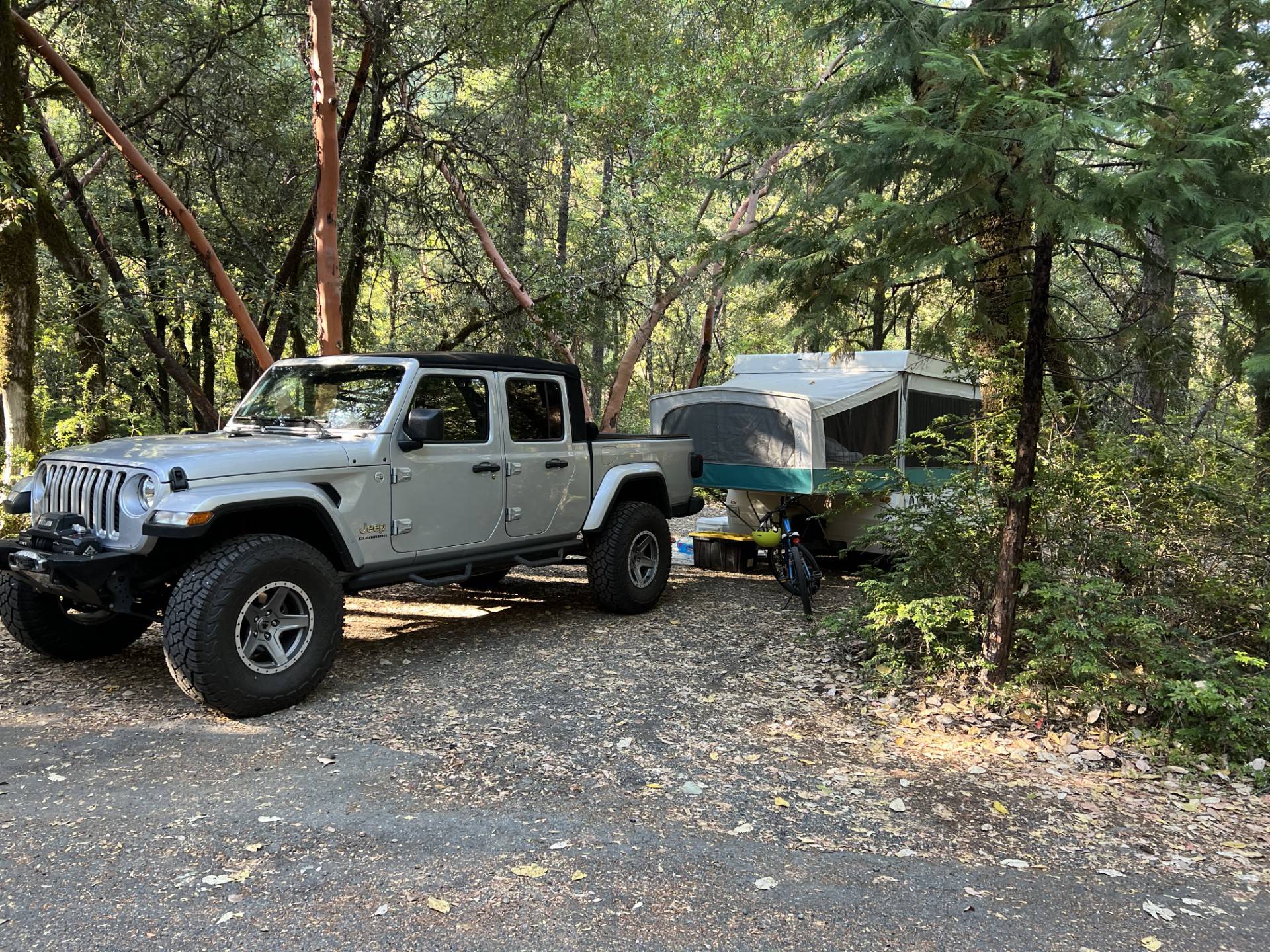Jeep Gladiator Camping with your Gladiator gladdycamp2