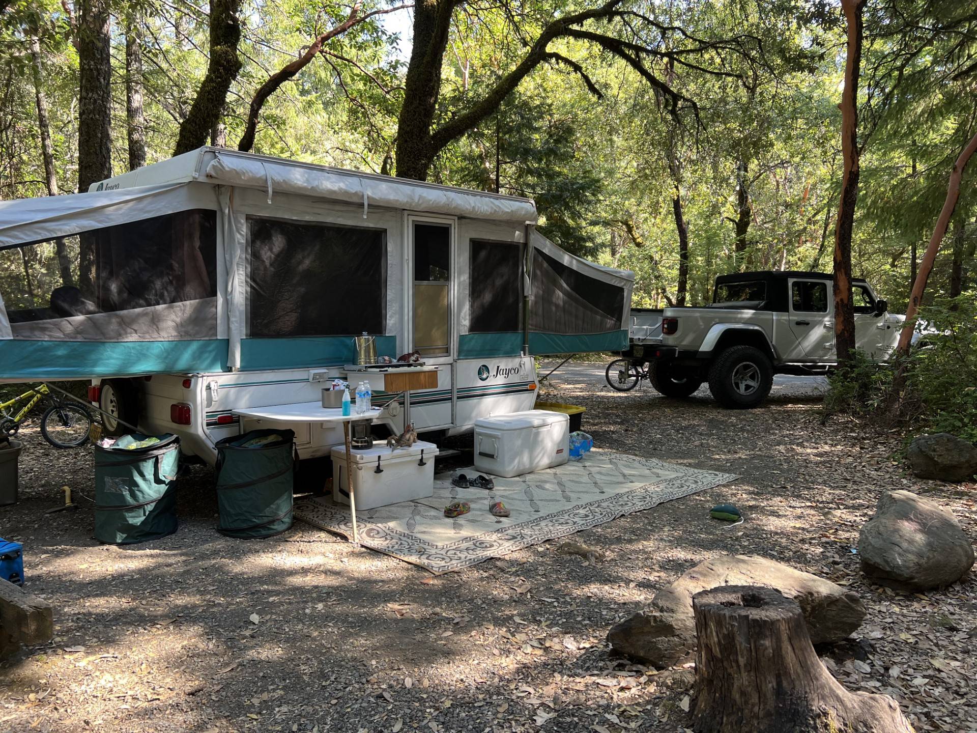 Jeep Gladiator Camping with your Gladiator gladdycamp3
