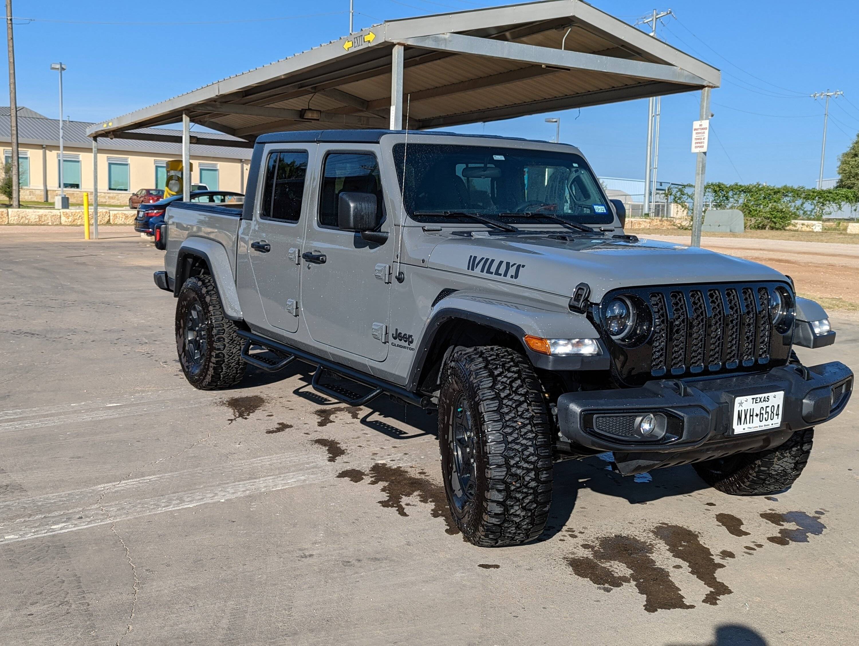 Jeep Gladiator 2021 Willys Gladiator PXL_20220715_134312335