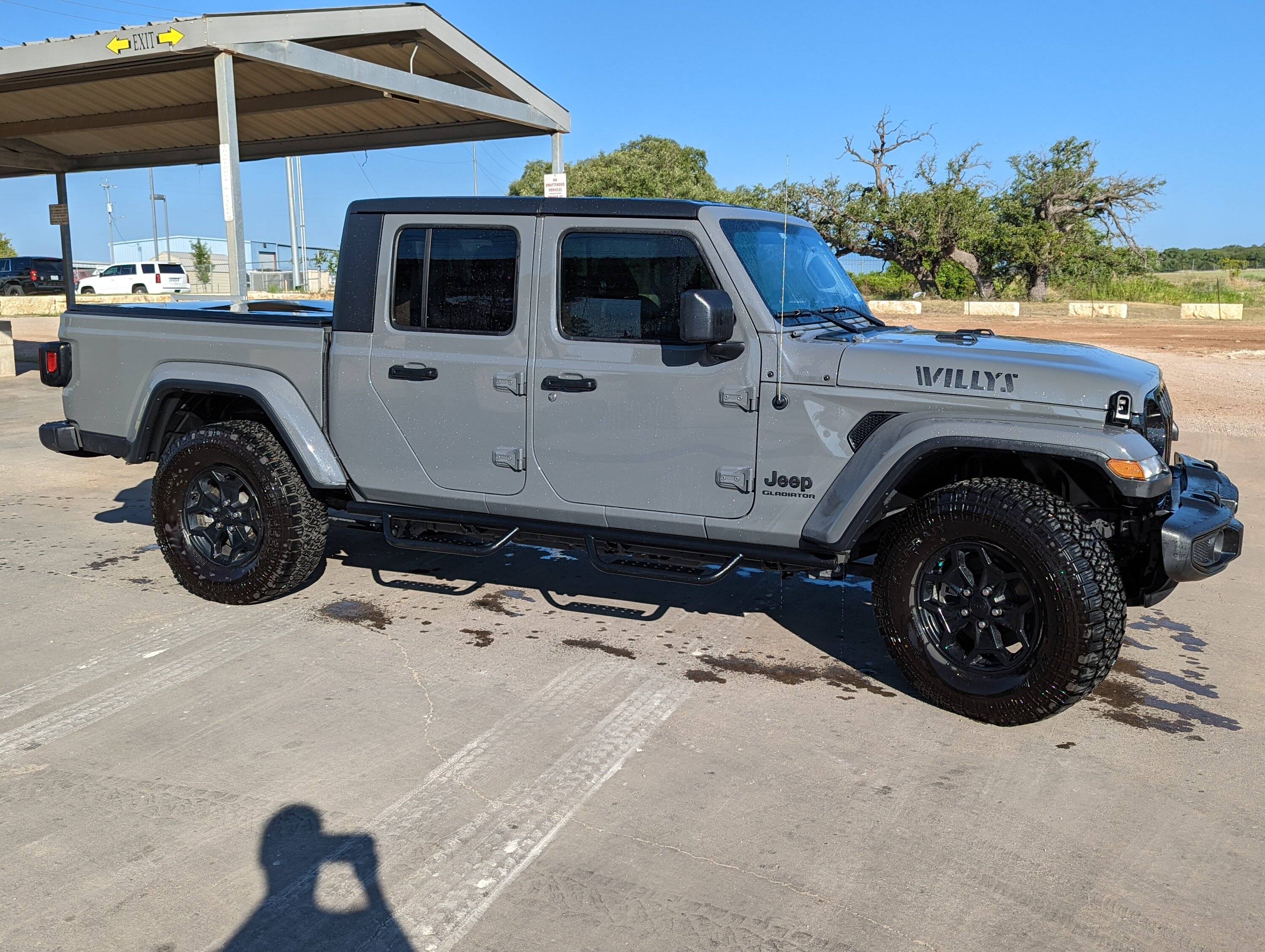 Jeep Gladiator 2021 Willys Gladiator PXL_20220715_134241568
