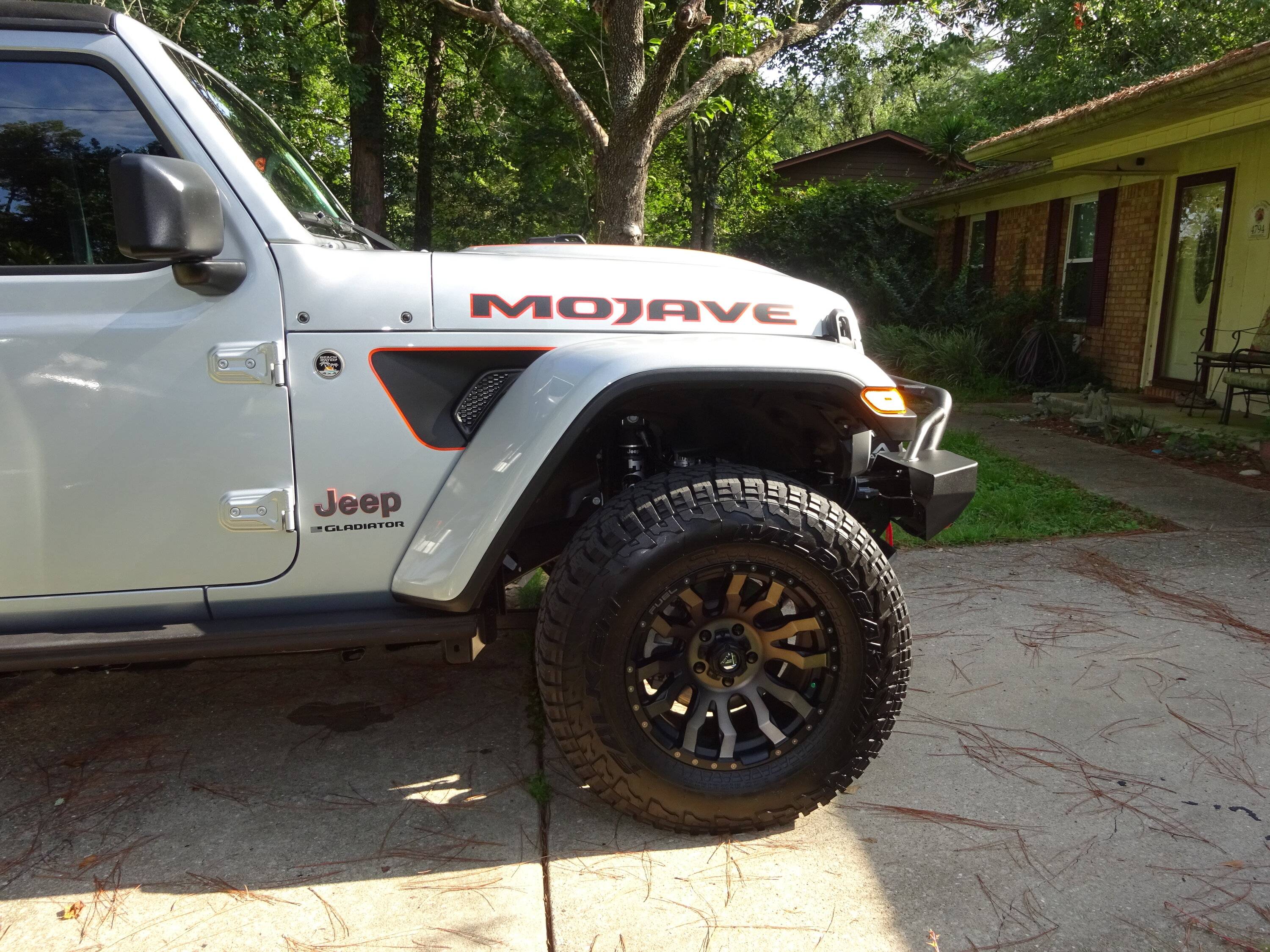 Jeep Gladiator Installed 17x9 wheels on my Mojave, too much polk? DSC02172.JPG