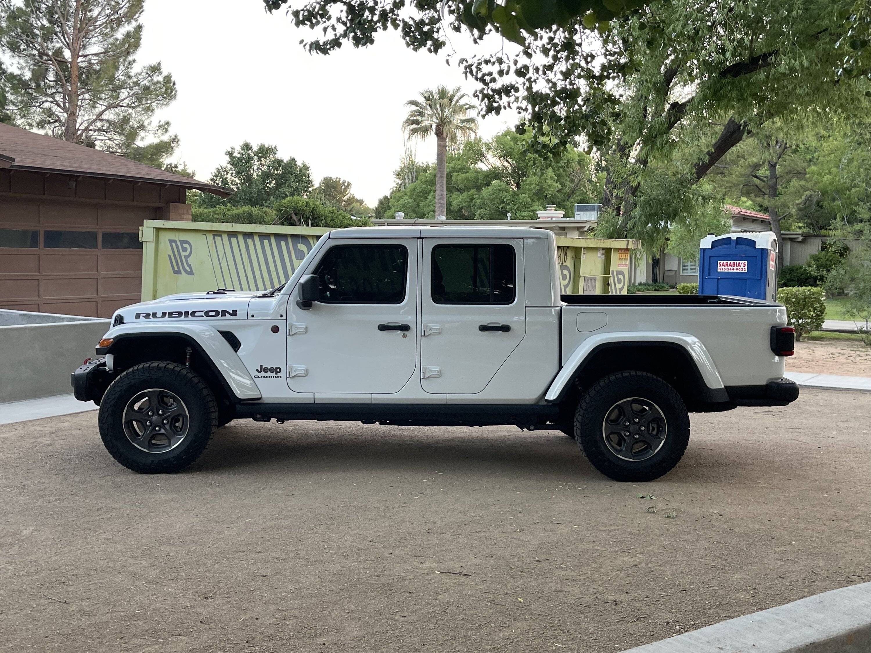 Jeep Gladiator 2022 EcoDiesel JEEP Gladiator Rubicon 87AE0FC2-8B9E-4C0F-9375-3BBA09E489D5