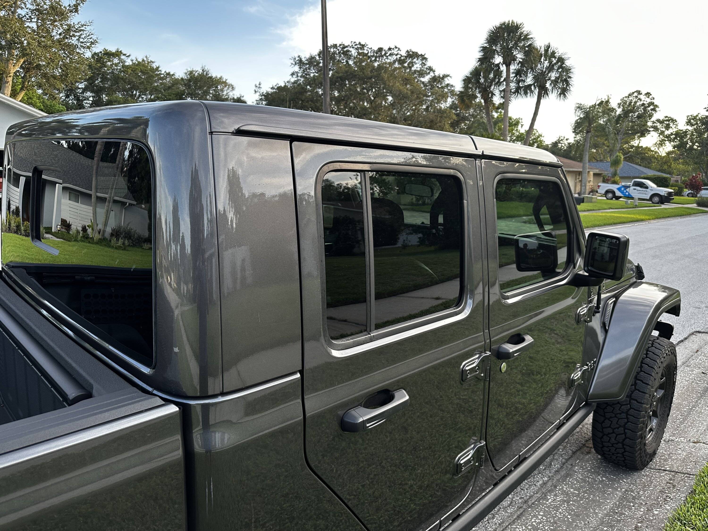Jeep Gladiator Granite crystal hard top trade for black hard top & $500 IMG_3014