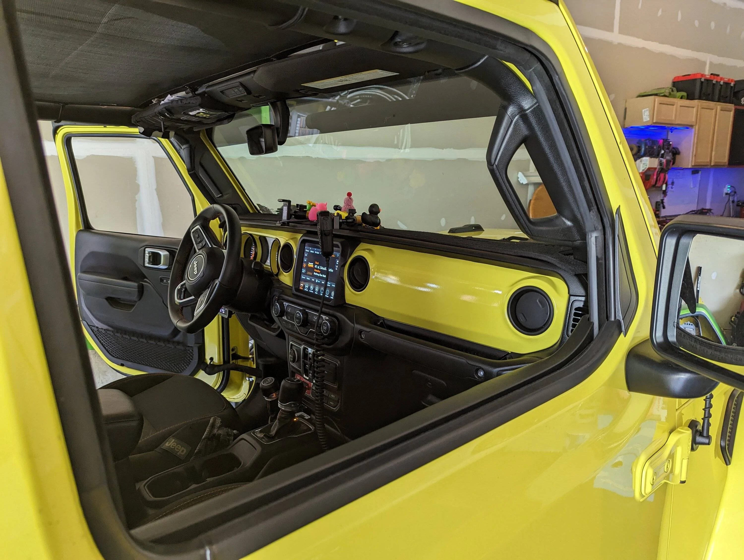 Jeep Gladiator HIGH VELOCITY YELLOW Gladiator JT Club PXL_20230624_171536065