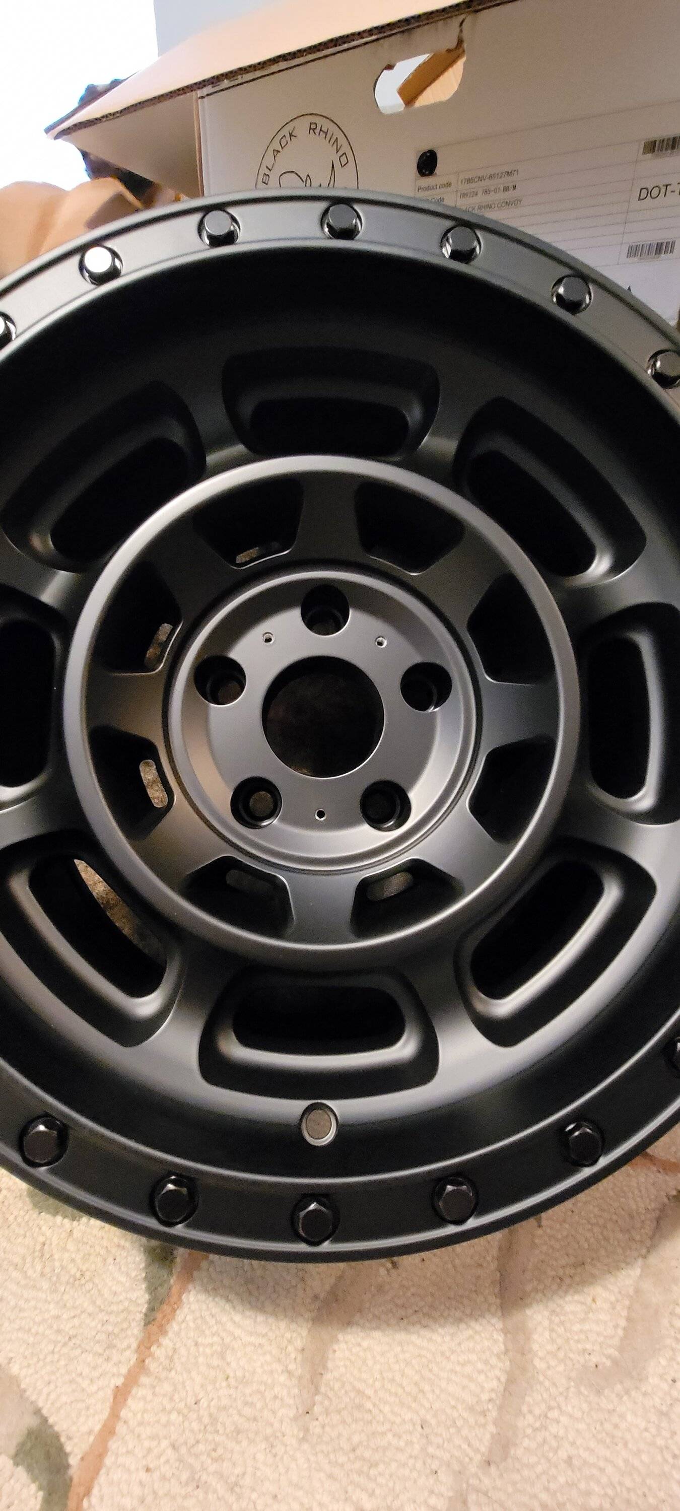 Jeep Gladiator Black Rhino AXLE rims 20220102_141321