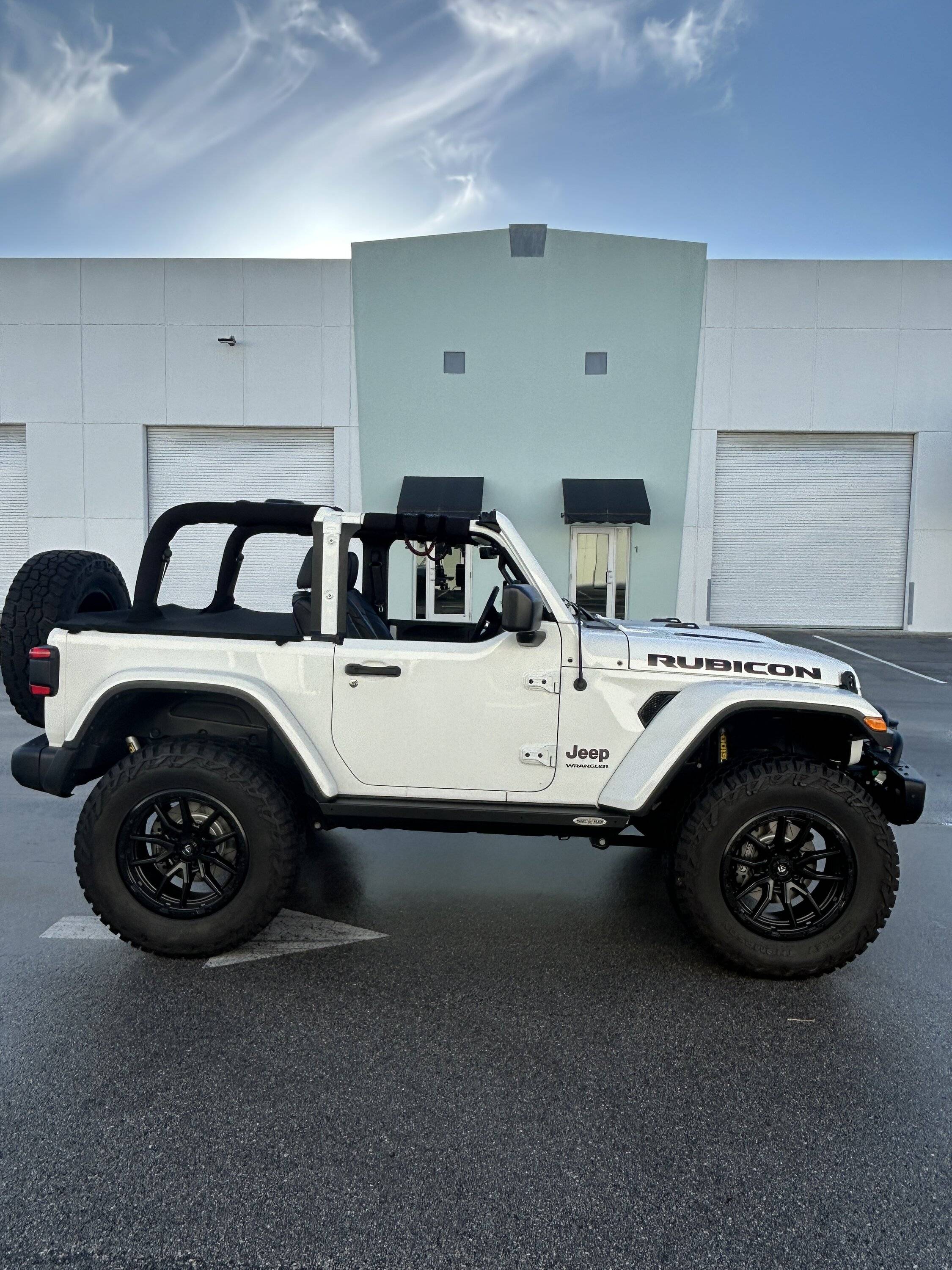 Jeep Gladiator Couple questions on the 6.4 HEMI SWAP IMG_0445