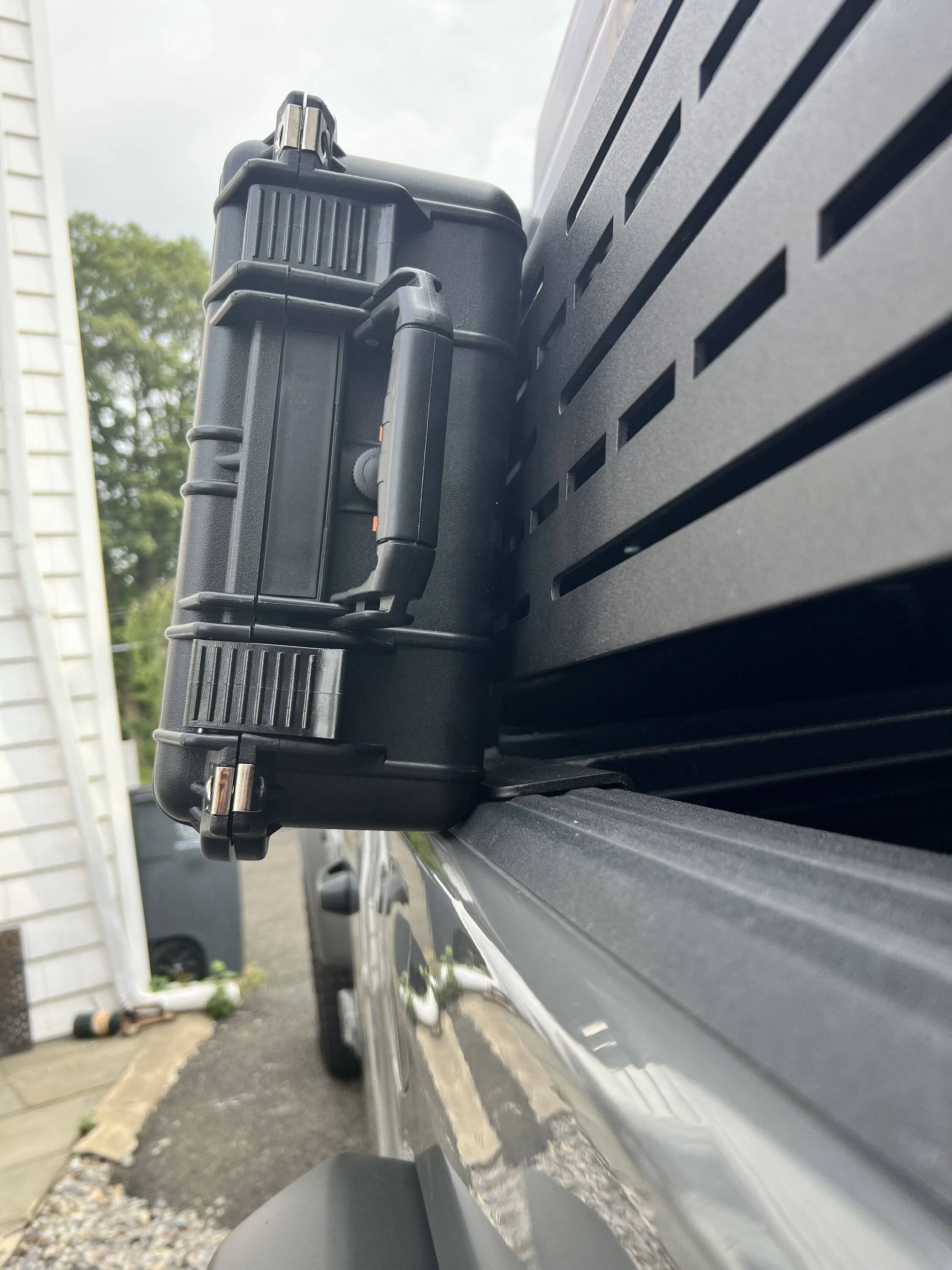 Jeep Gladiator Attaching a case to a bed rack E728F15A-718E-4A61-B81E-D66CE62A4E2A