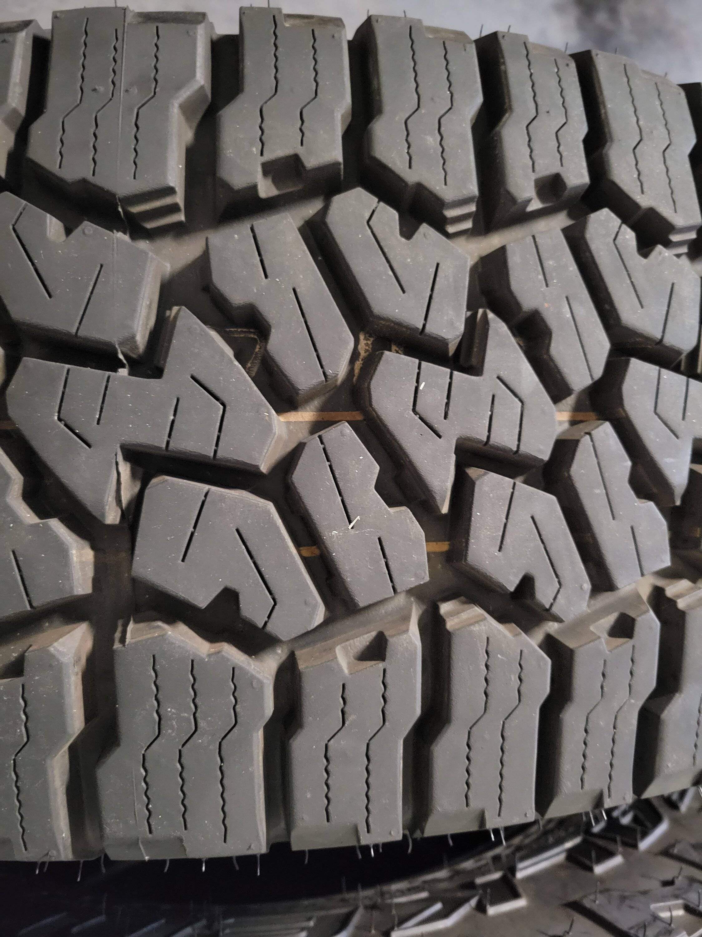Jeep Gladiator For Sale - Set of (5) Falken Wildpeak AT3W LT285/70R17 tires. Image 5