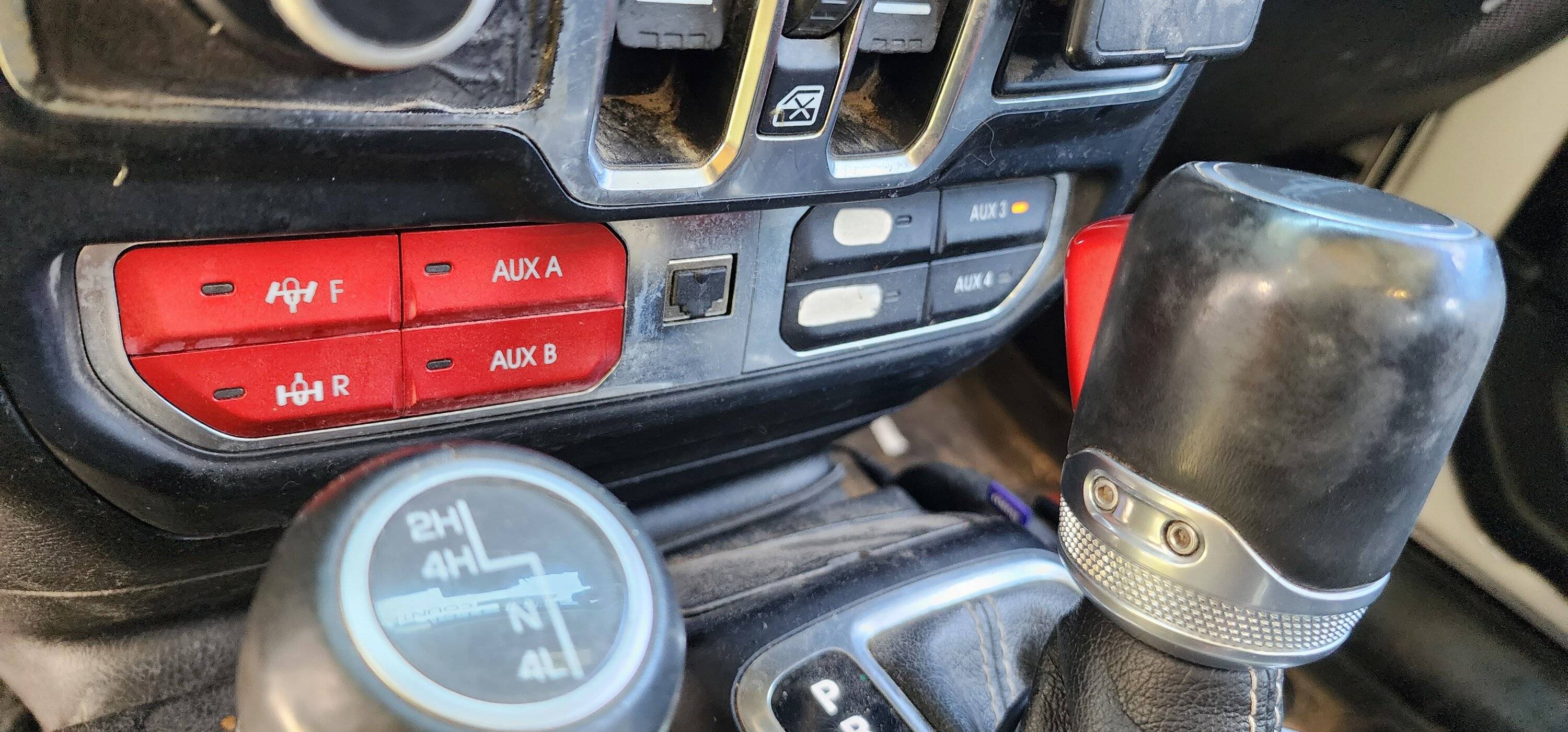 Jeep Gladiator Eaton E-Locker switch location 20230715_114651