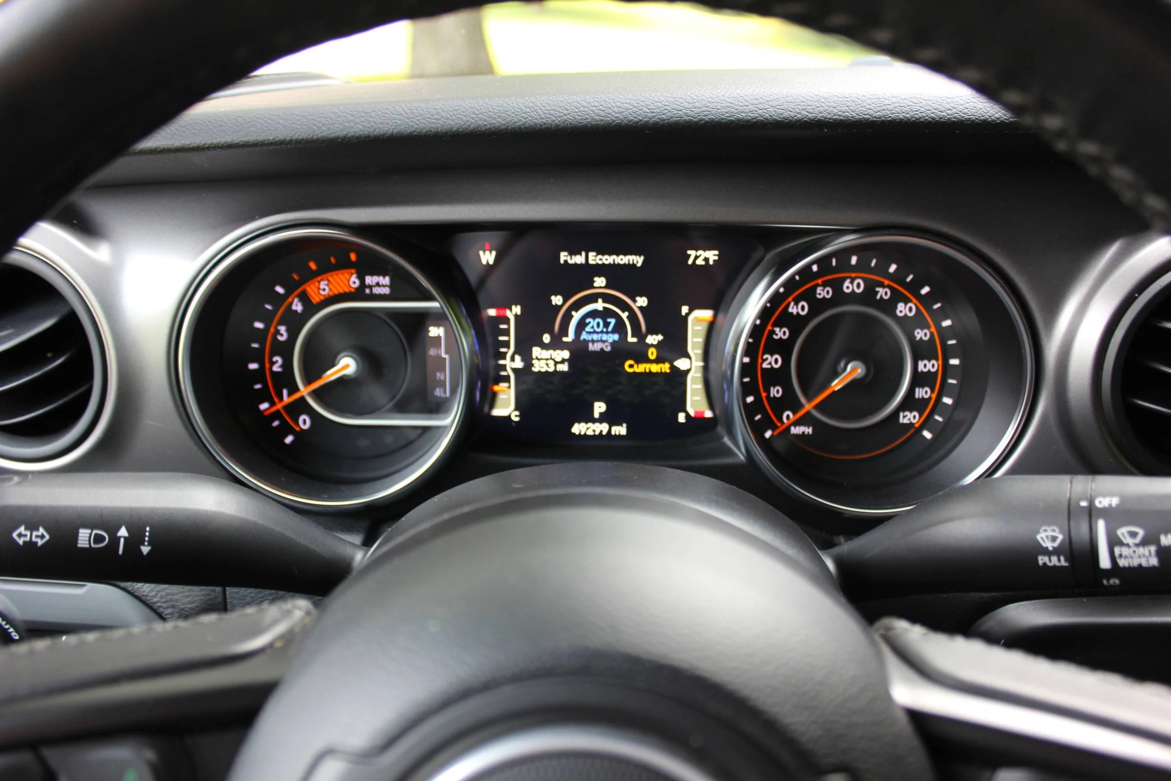 Jeep Gladiator 2021 Willys EcoDiesel - Loaded, OCD cared for w/ gobs of quality additions. console_miles